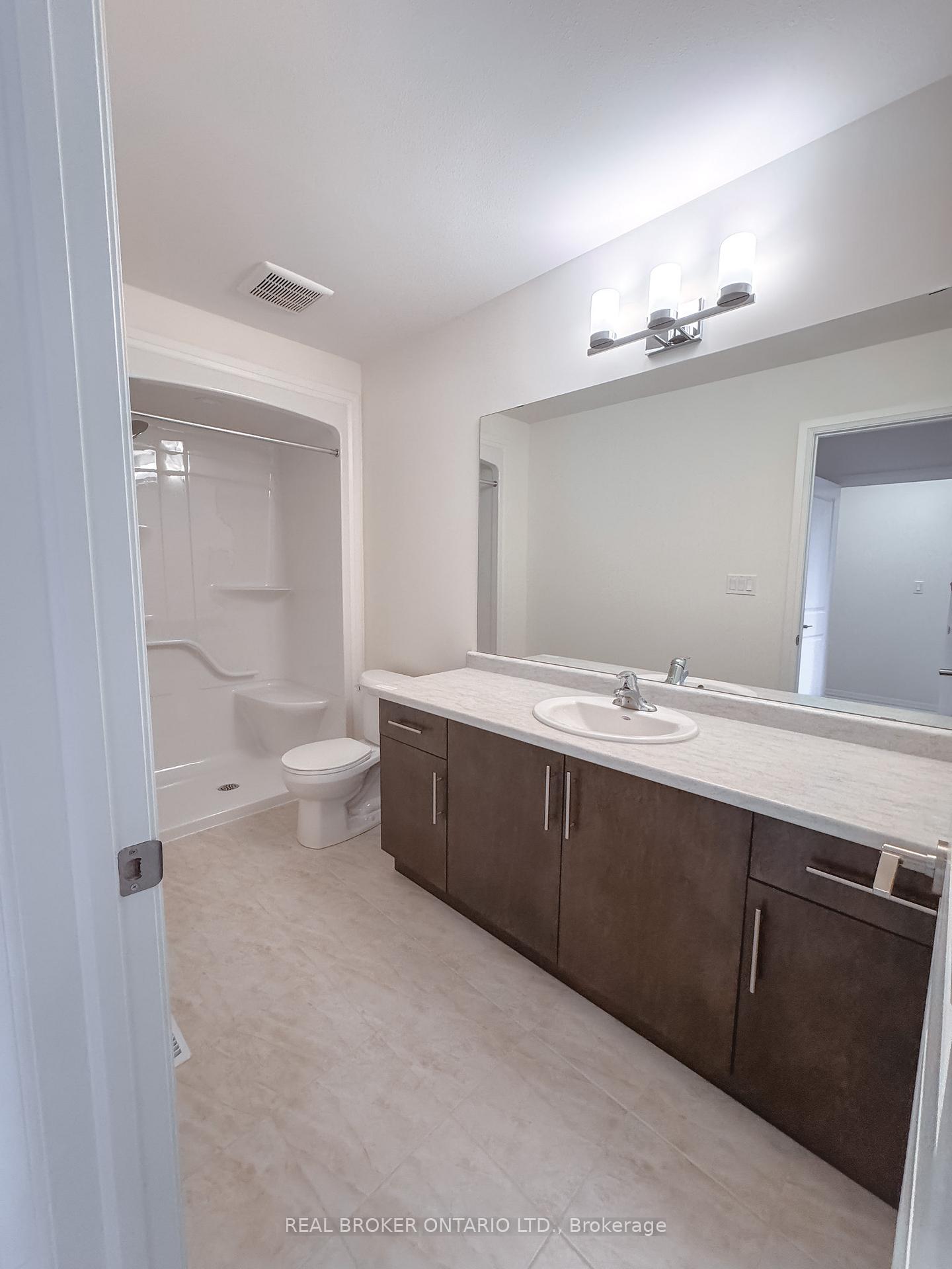 Photo 12 of 28 Samuel Avenue, Pelham, Fonthill — HOMEH