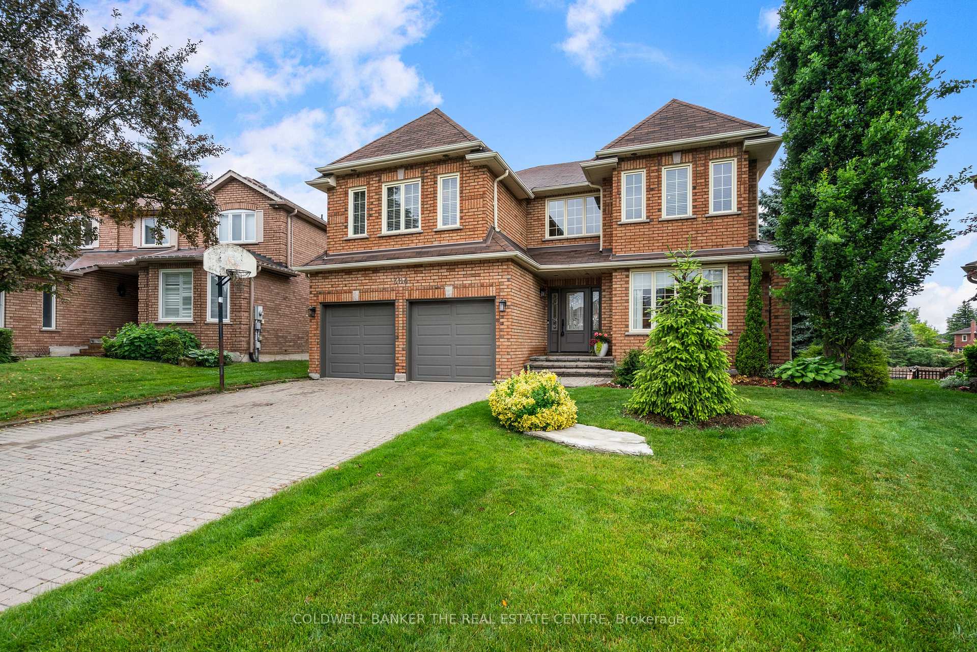 Front of 384 Amberlee Court