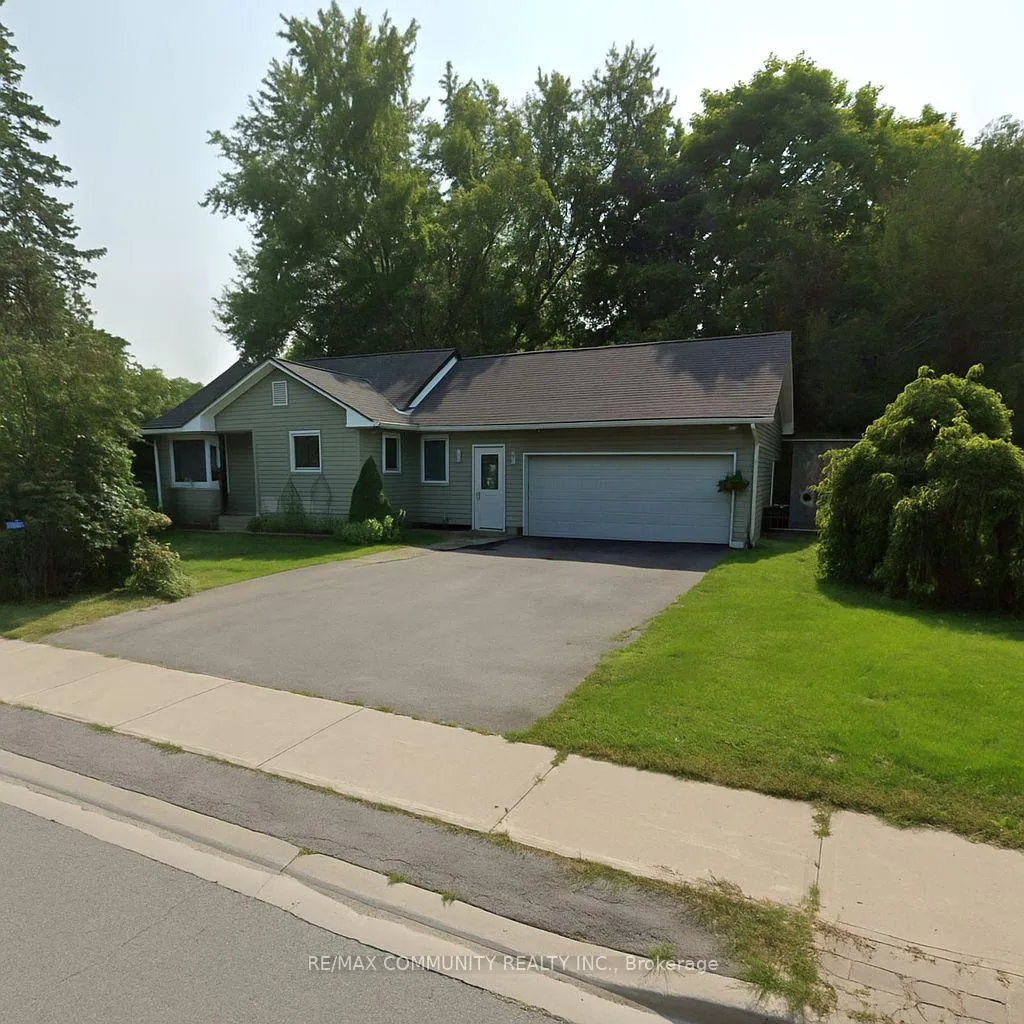 Front of 3440 Simcoe Street N