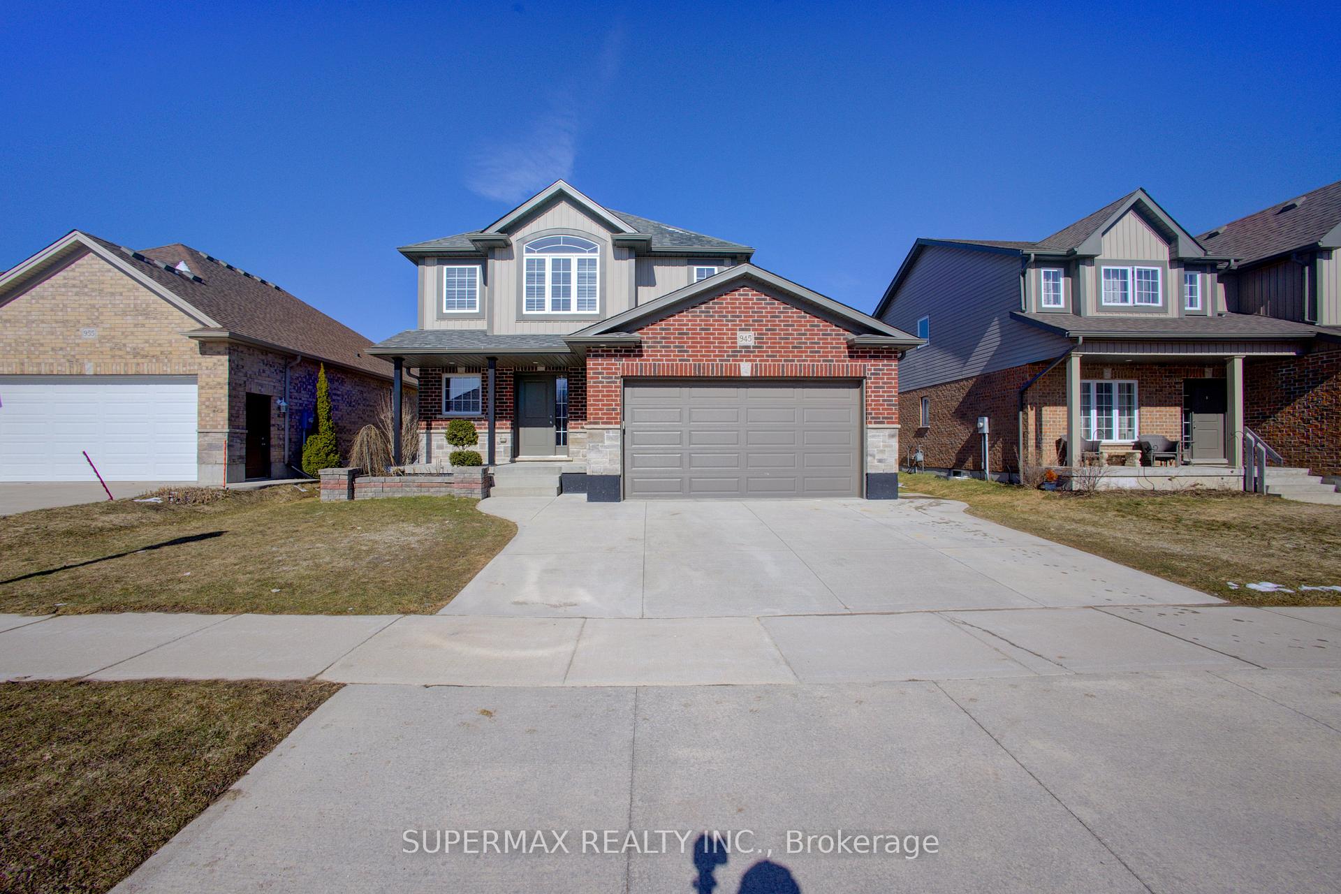 Photo 2 of 945 Reserve Avenue S, North Perth, Listowel — HOMEH