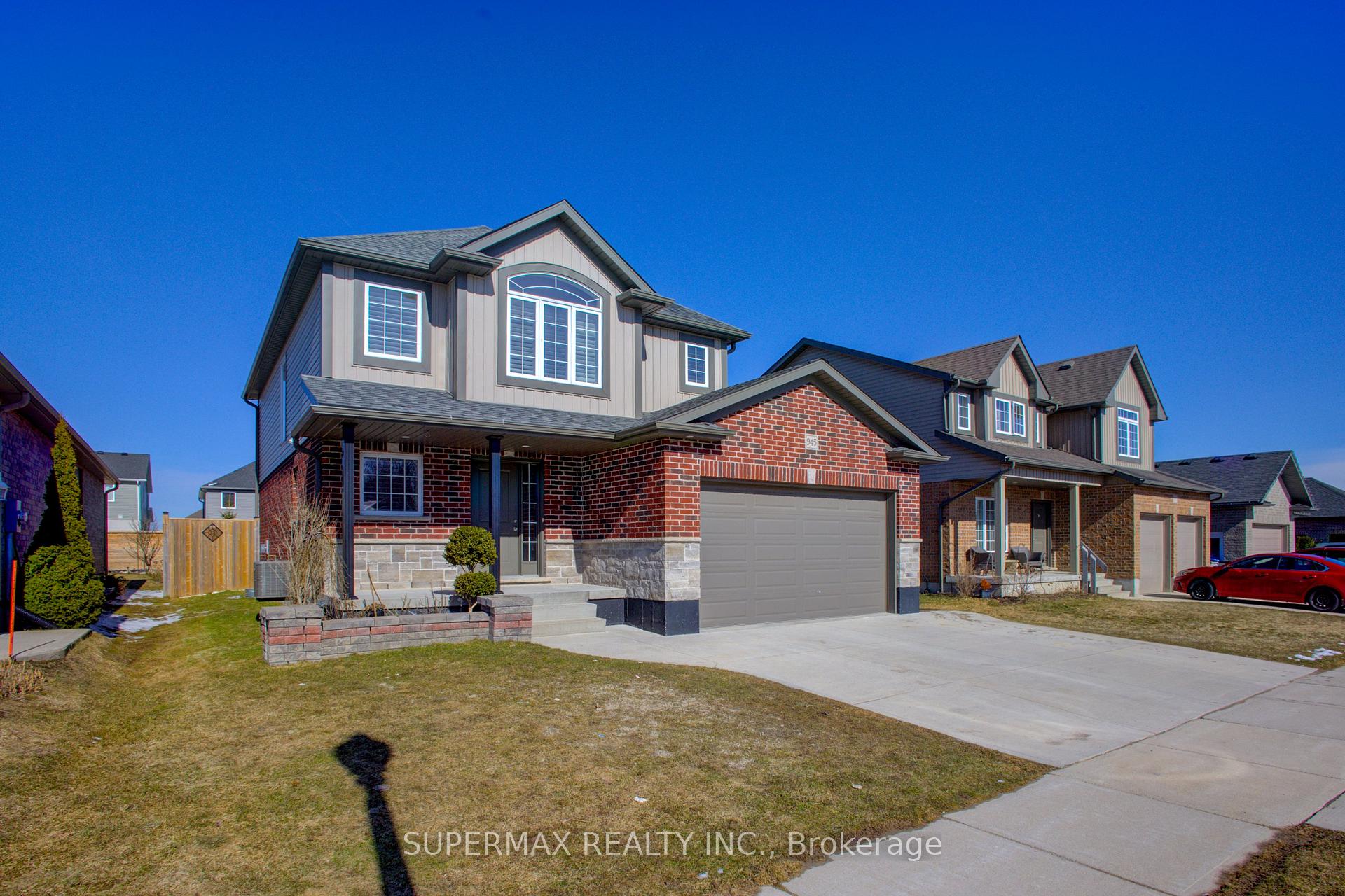 Photo 3 of 945 Reserve Avenue S, North Perth, Listowel — HOMEH