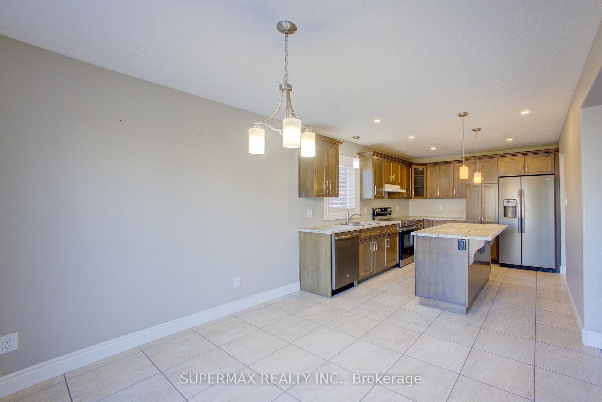 Photo 16 of 945 Reserve Avenue S, North Perth, Listowel — HOMEH