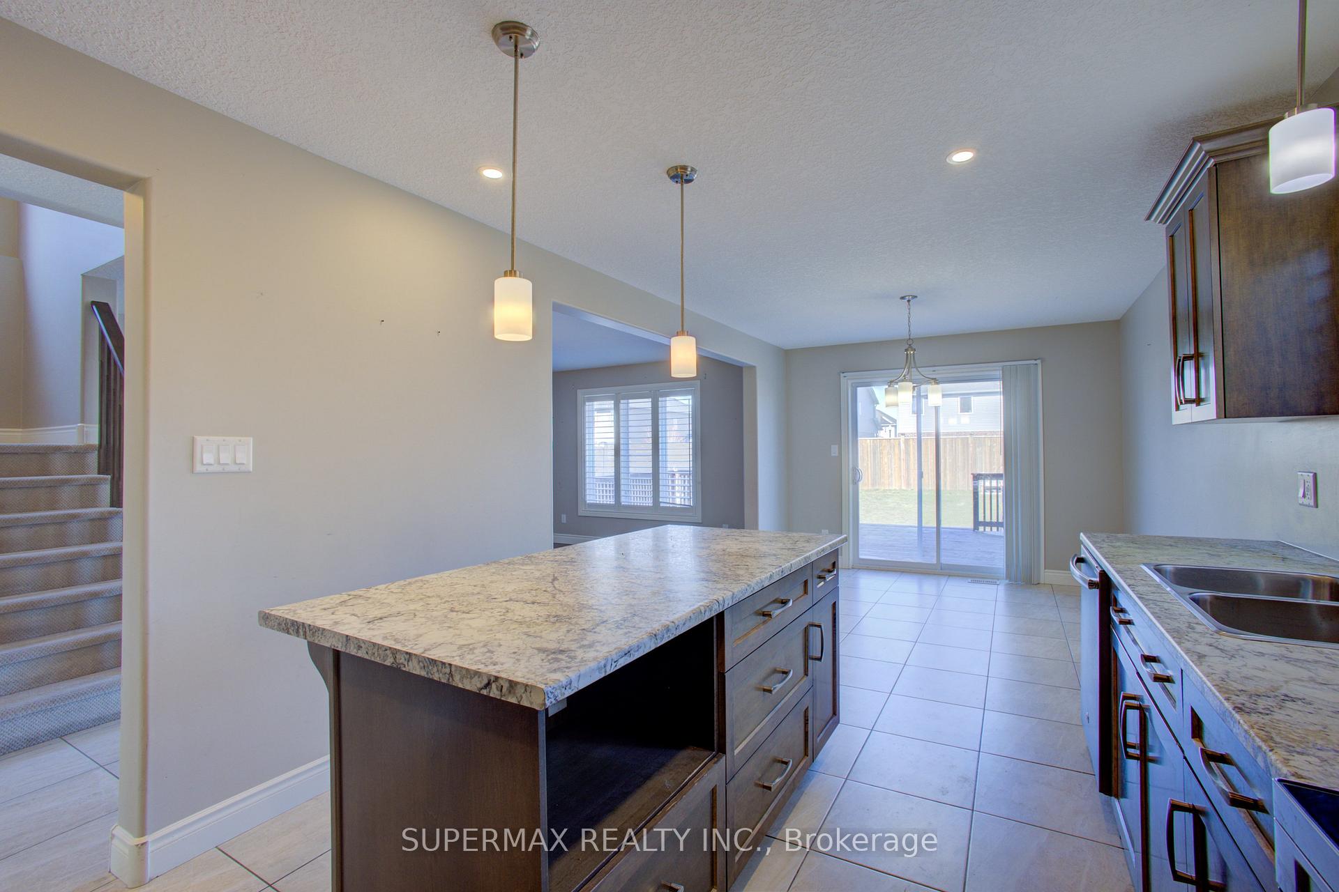 Photo 20 of 945 Reserve Avenue S, North Perth, Listowel — HOMEH