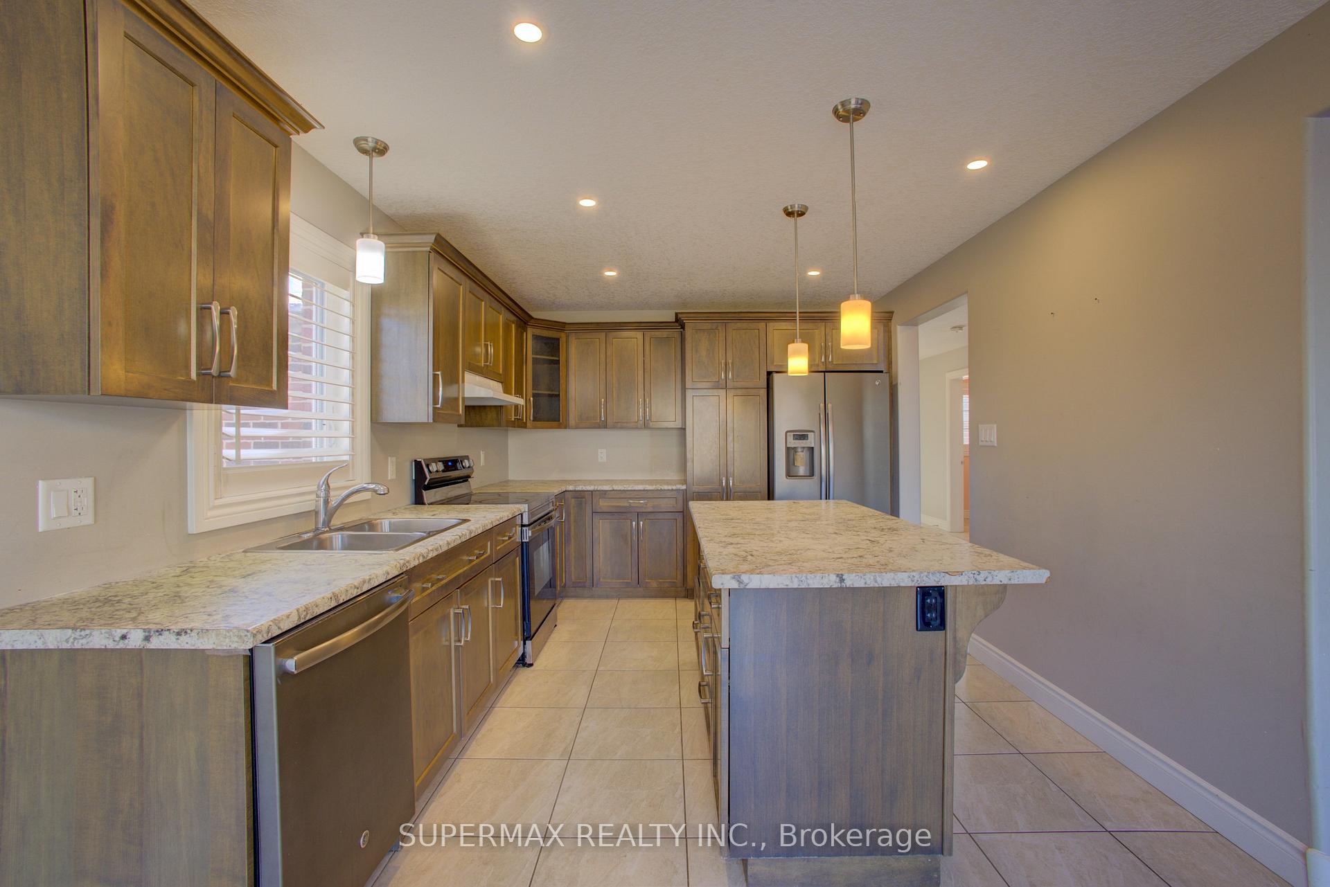 Photo 21 of 945 Reserve Avenue S, North Perth, Listowel — HOMEH