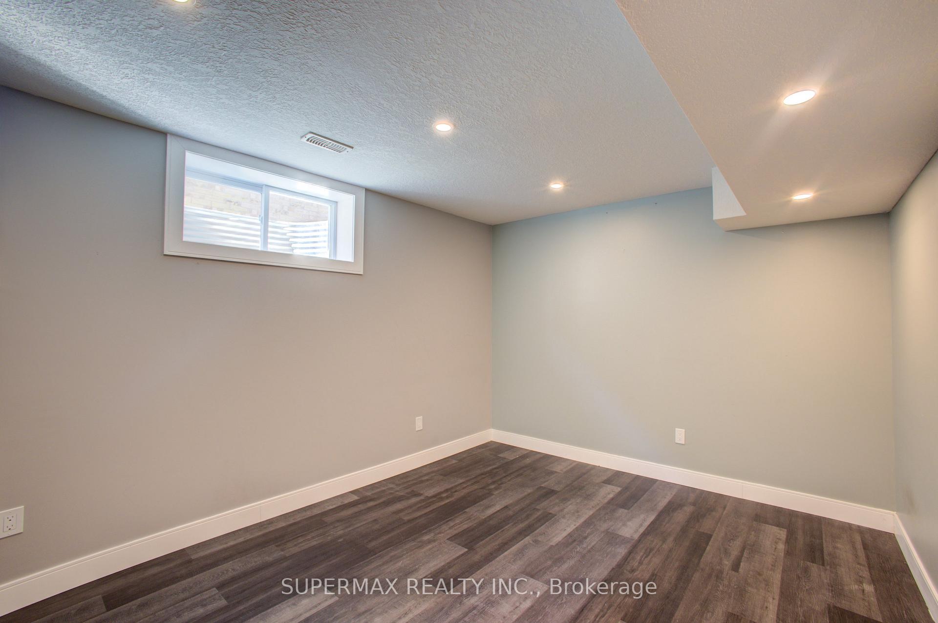 Photo 35 of 945 Reserve Avenue S, North Perth, Listowel — HOMEH
