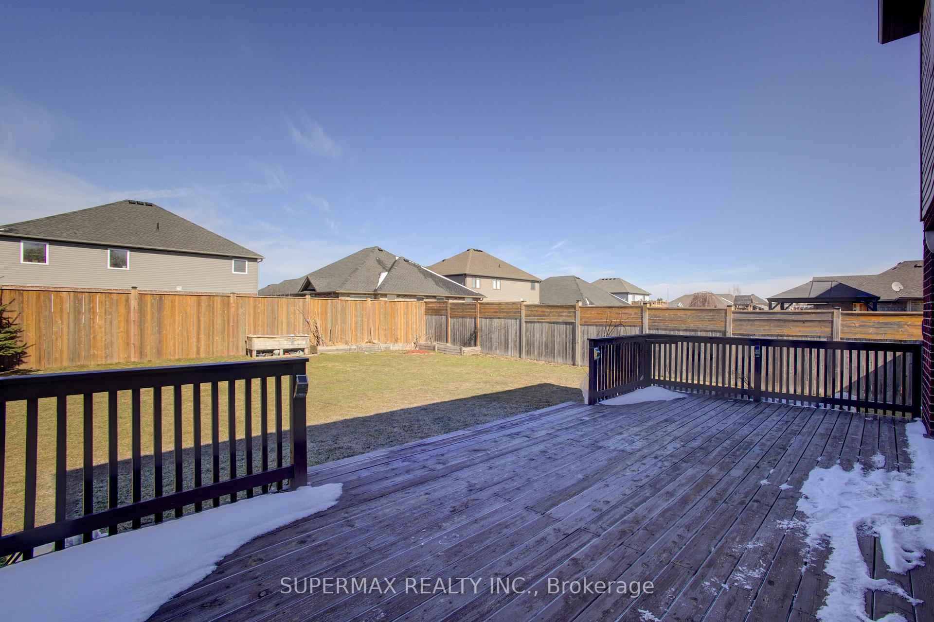 Photo 39 of 945 Reserve Avenue S, North Perth, Listowel — HOMEH