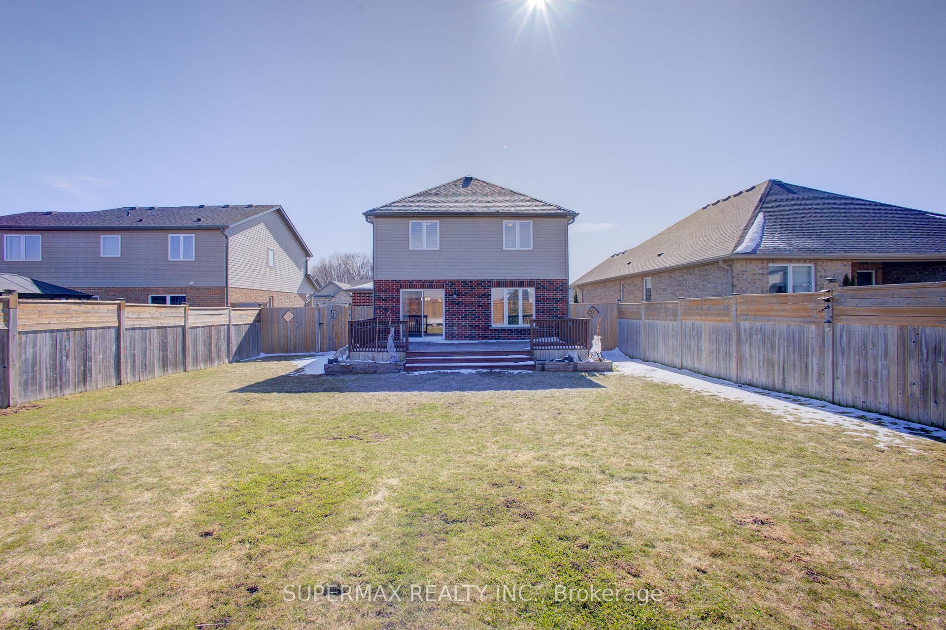 Photo 41 of 945 Reserve Avenue S, North Perth, Listowel — HOMEH