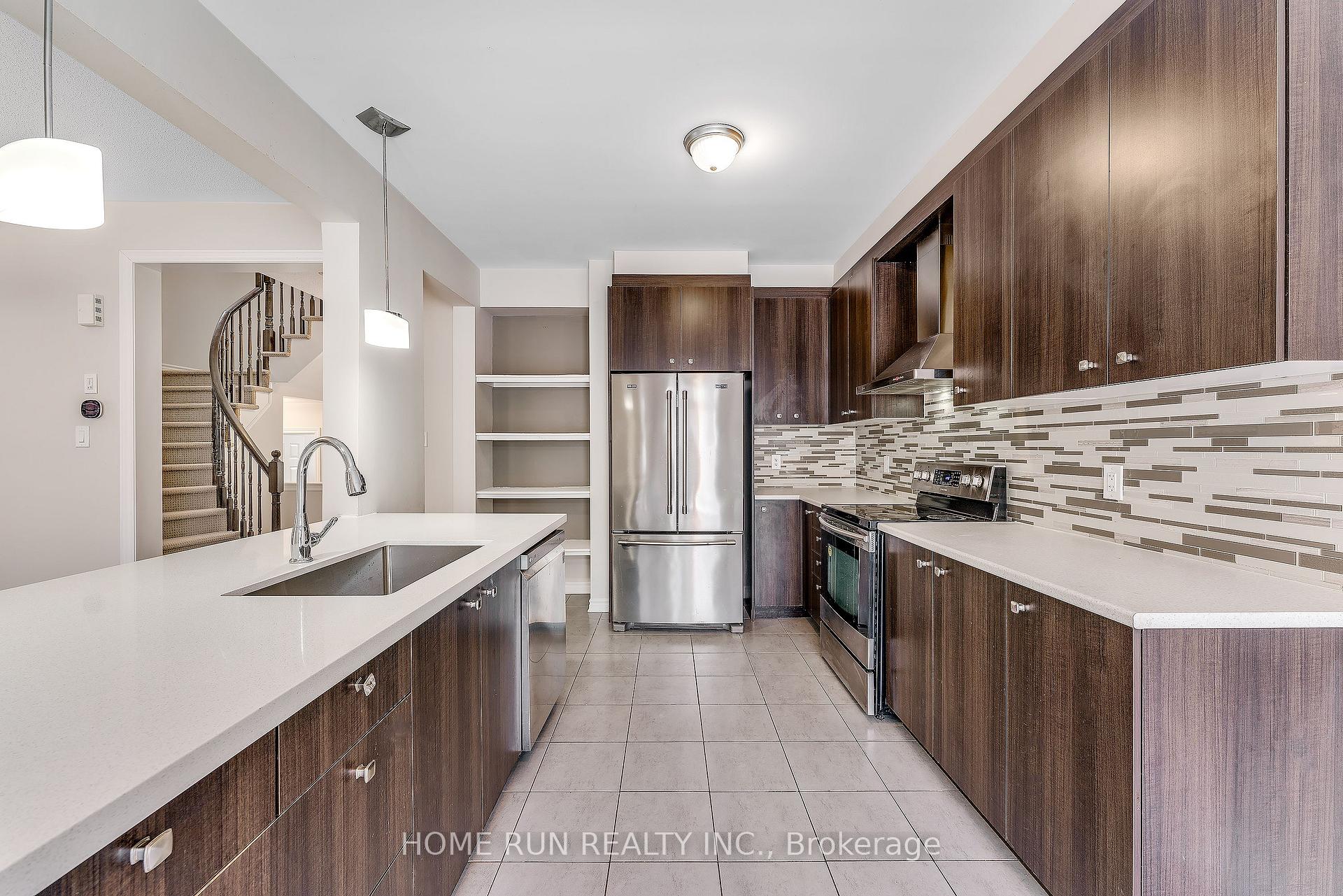 Photo 12 of 338 Sweetclover Way, Ottawa, Avalon West — HOMEH