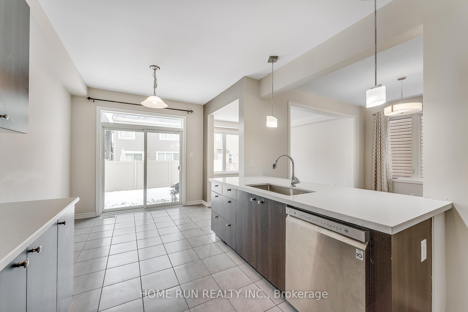 Photo 13 of 338 Sweetclover Way, Ottawa, Avalon West — HOMEH