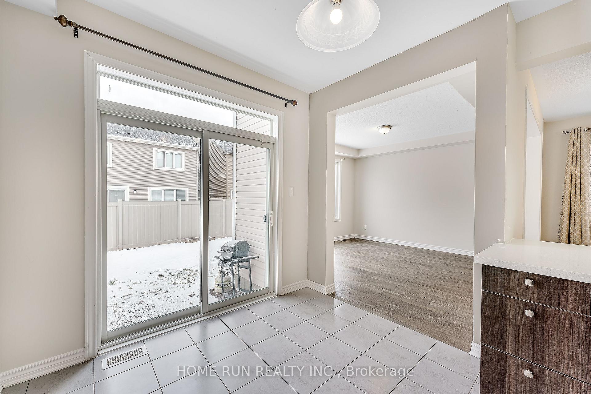 Photo 15 of 338 Sweetclover Way, Ottawa, Avalon West — HOMEH