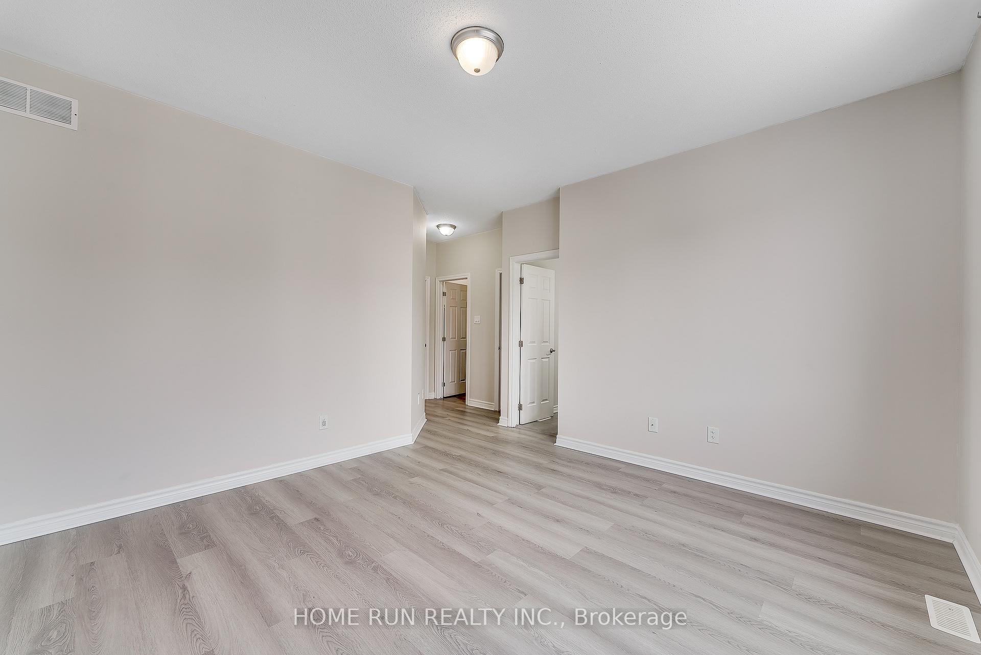 Photo 21 of 338 Sweetclover Way, Ottawa, Avalon West — HOMEH