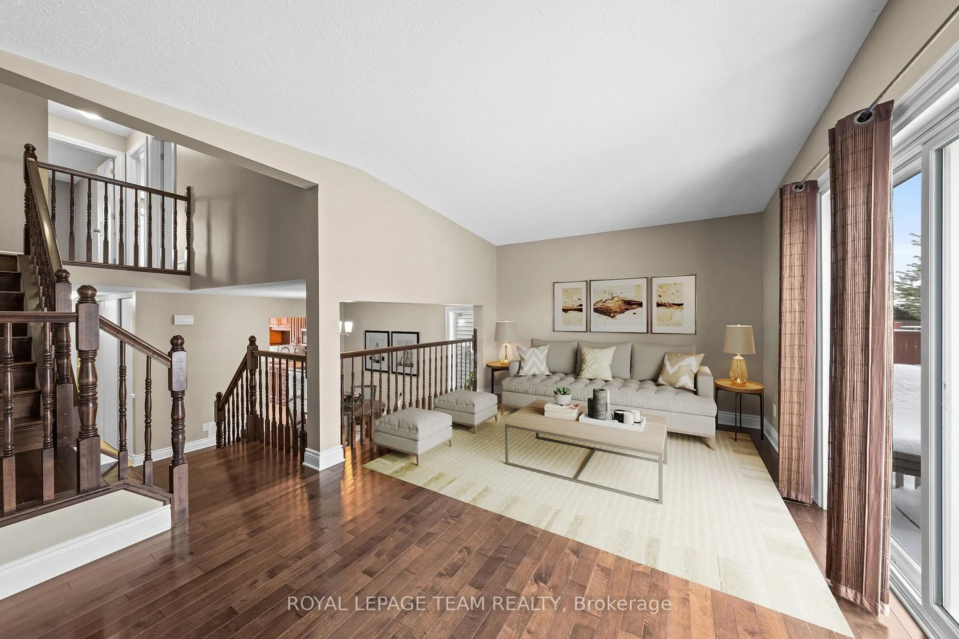 Photo 18 of 828 Kingfisher Crescent, Ottawa, Chatelaine Village — HOMEH