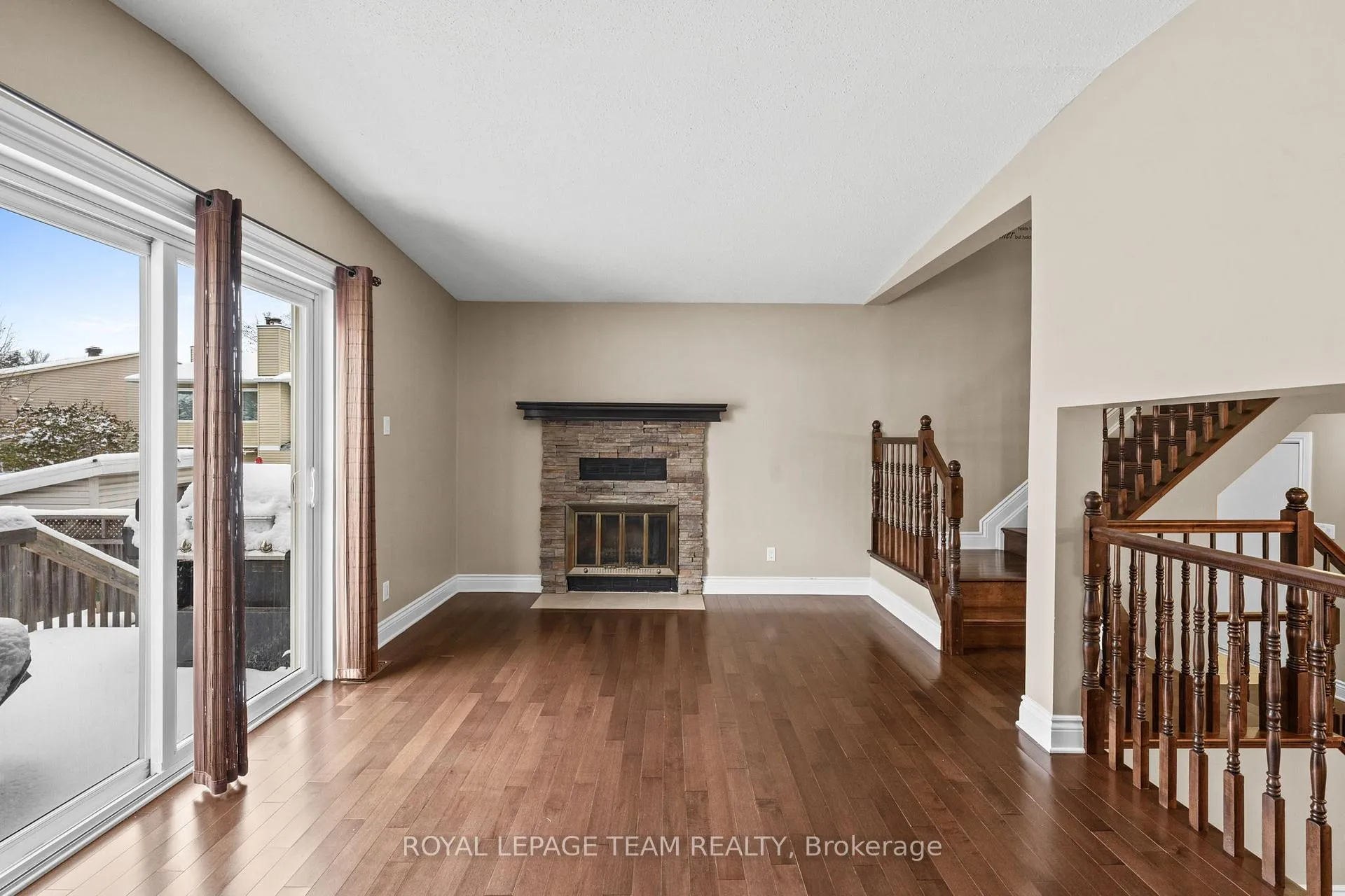 Photo 20 of 828 Kingfisher Crescent, Ottawa, Chatelaine Village — HOMEH