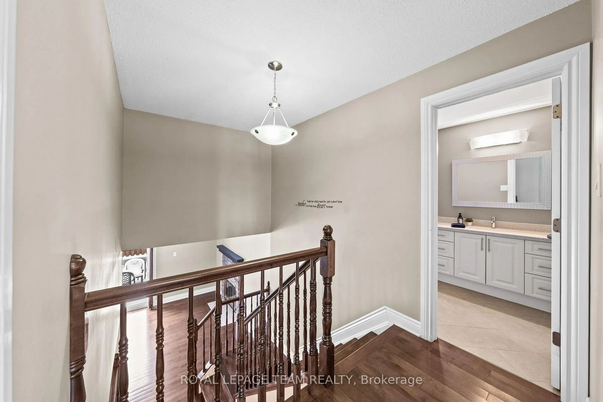 Photo 23 of 828 Kingfisher Crescent, Ottawa, Chatelaine Village — HOMEH