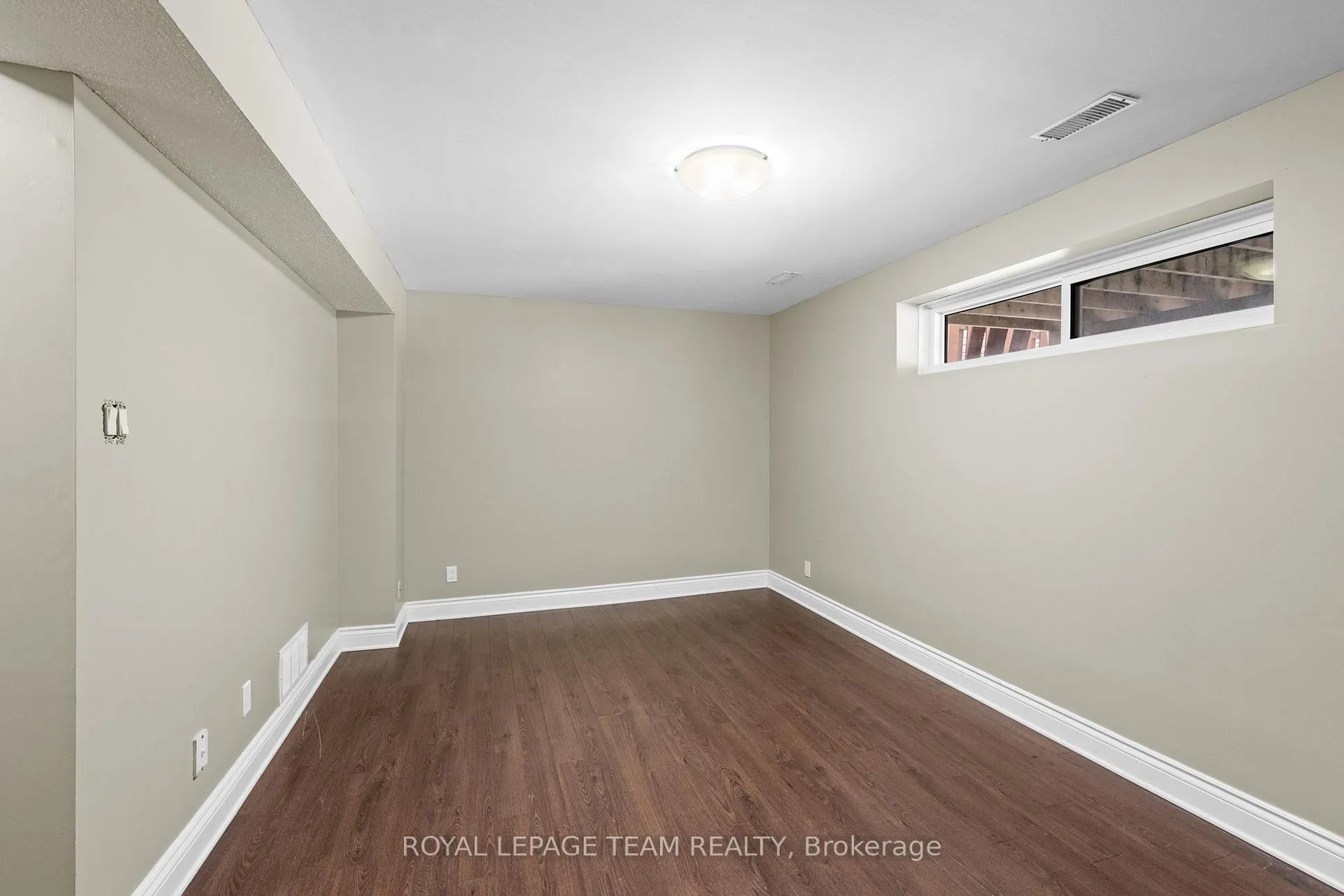 Photo 34 of 828 Kingfisher Crescent, Ottawa, Chatelaine Village — HOMEH