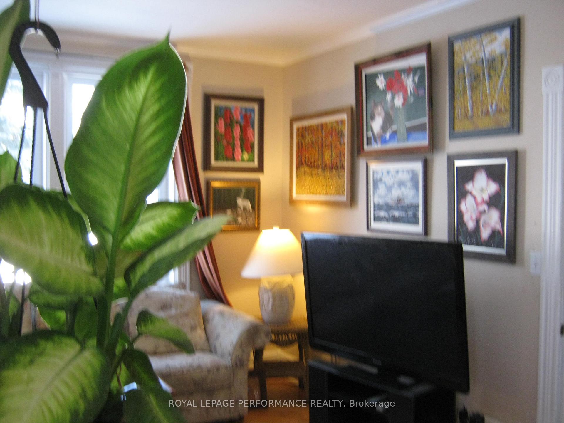 Photo 15 of 170 Bishop Street N, North Glengarry, Alexandria — HOMEH