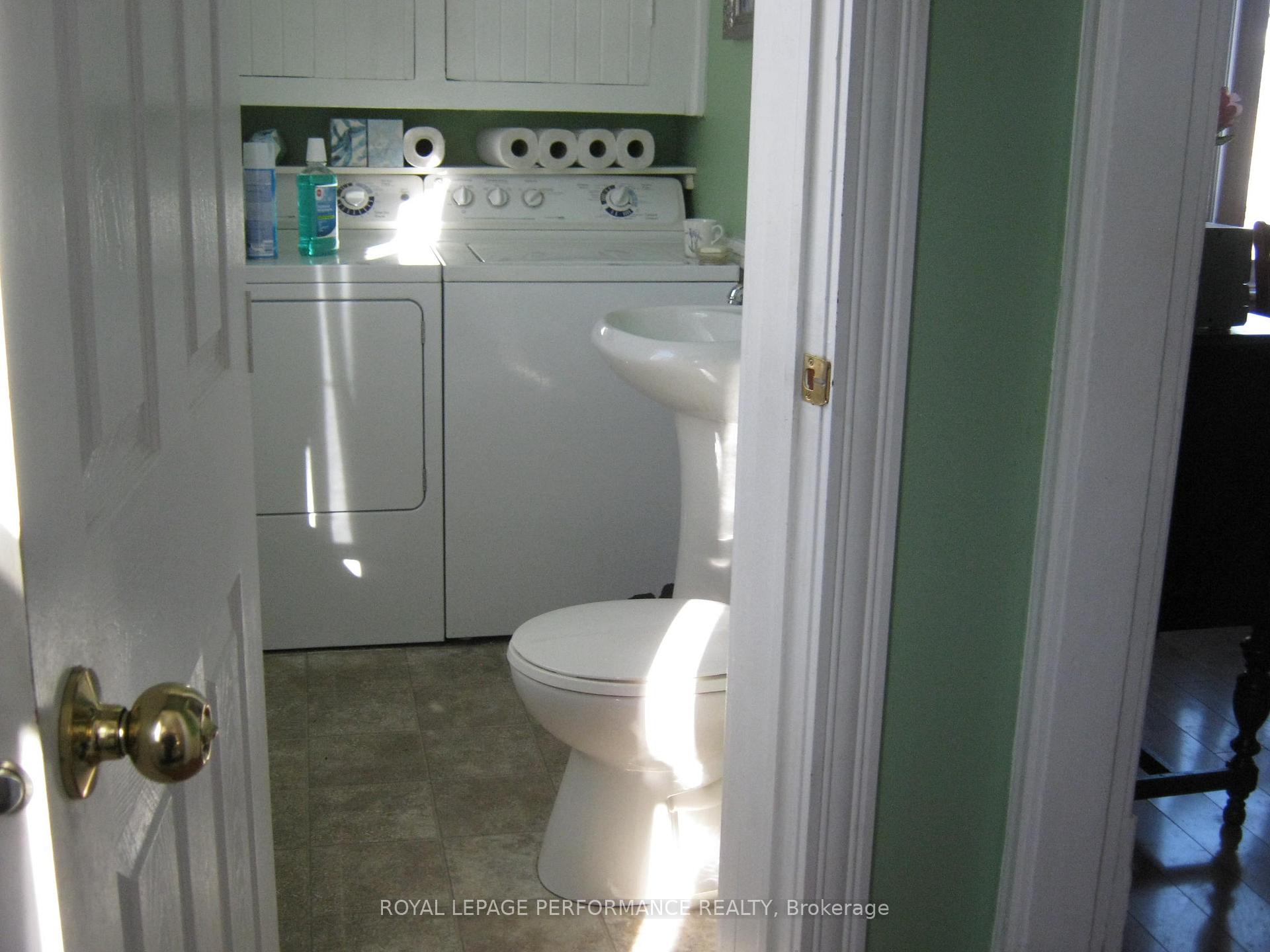 Photo 32 of 170 Bishop Street N, North Glengarry, Alexandria — HOMEH