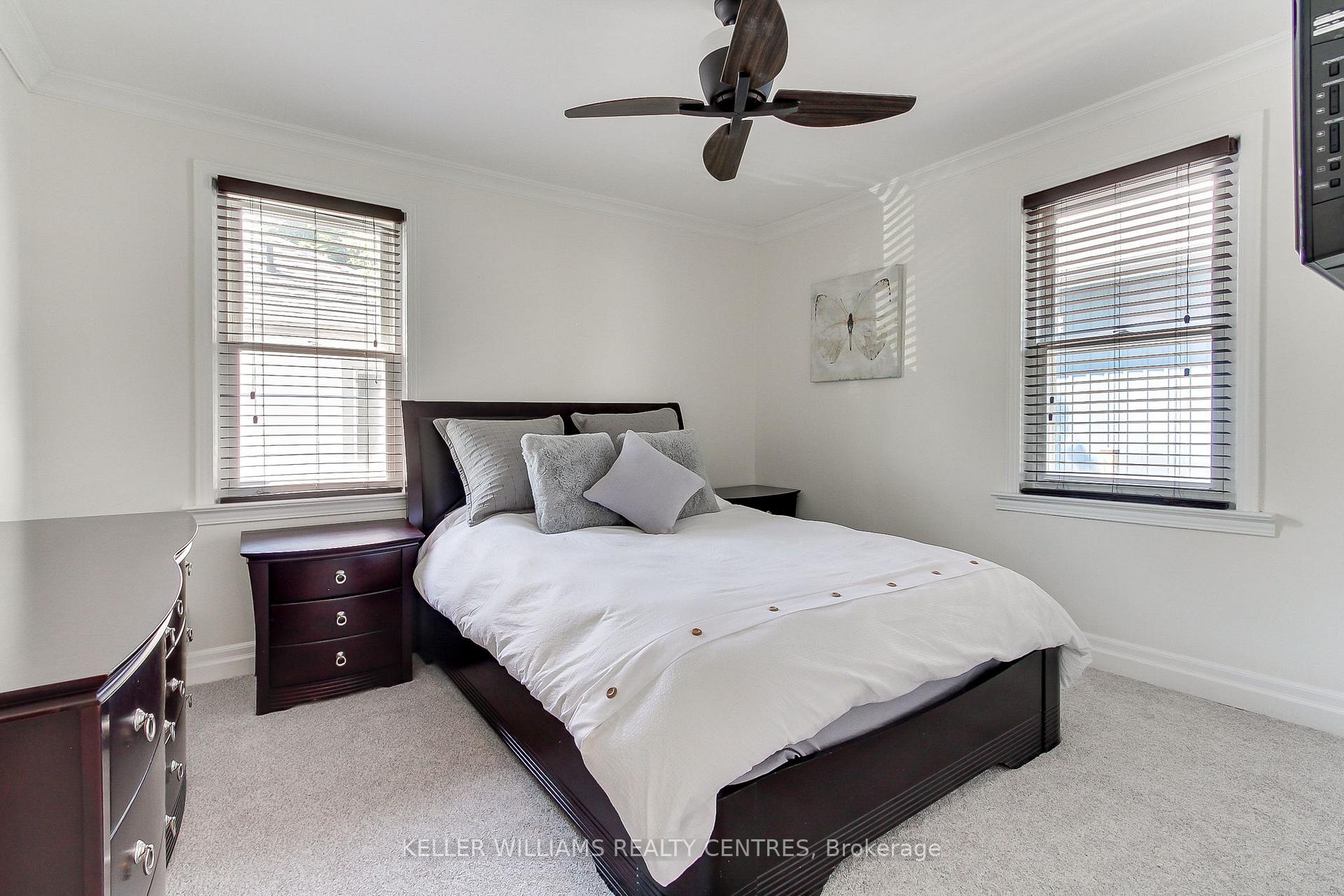 Photo 14 of 678 Crescent Road, Newmarket, Gorham-College Manor — HOMEH