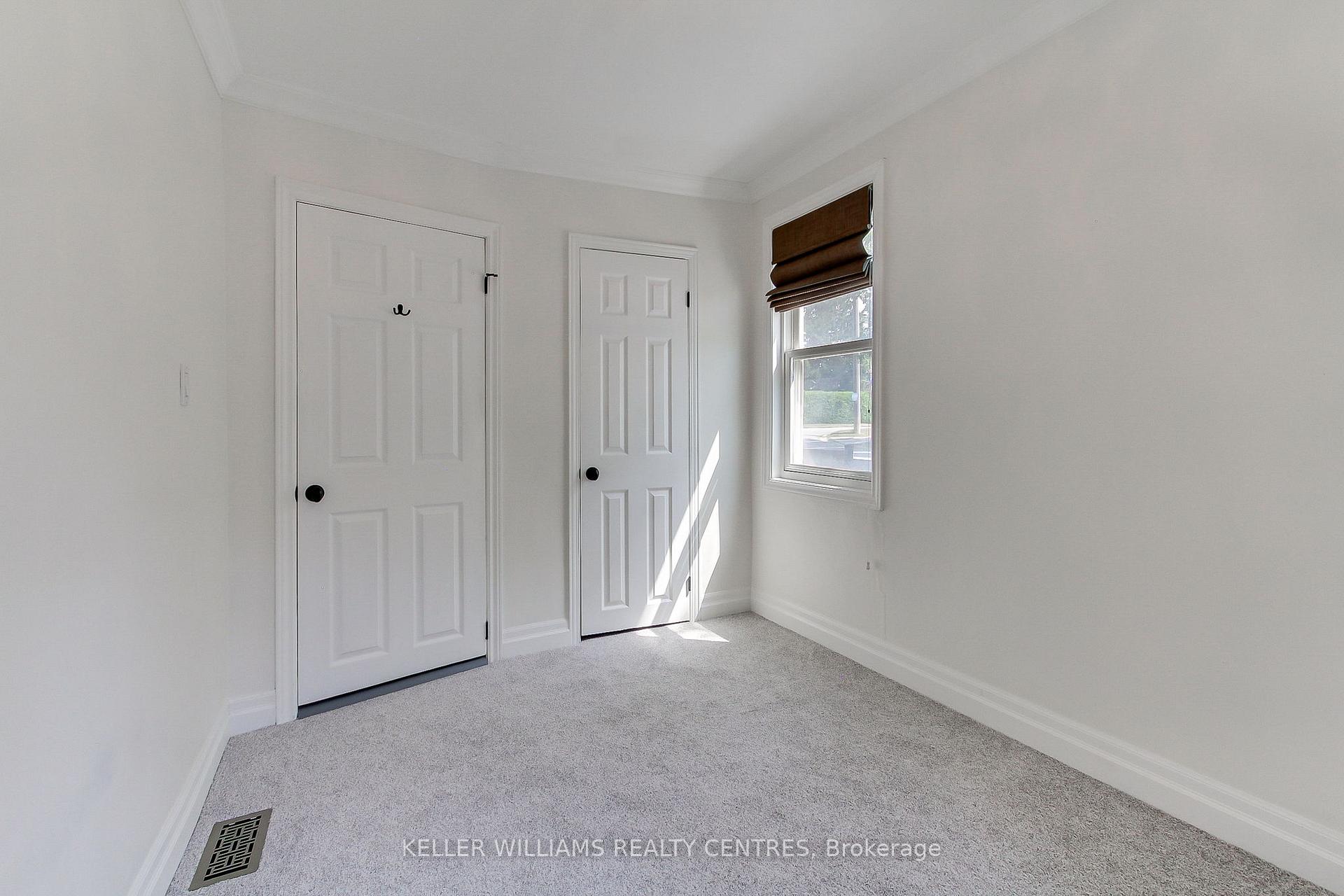 Photo 17 of 678 Crescent Road, Newmarket, Gorham-College Manor — HOMEH