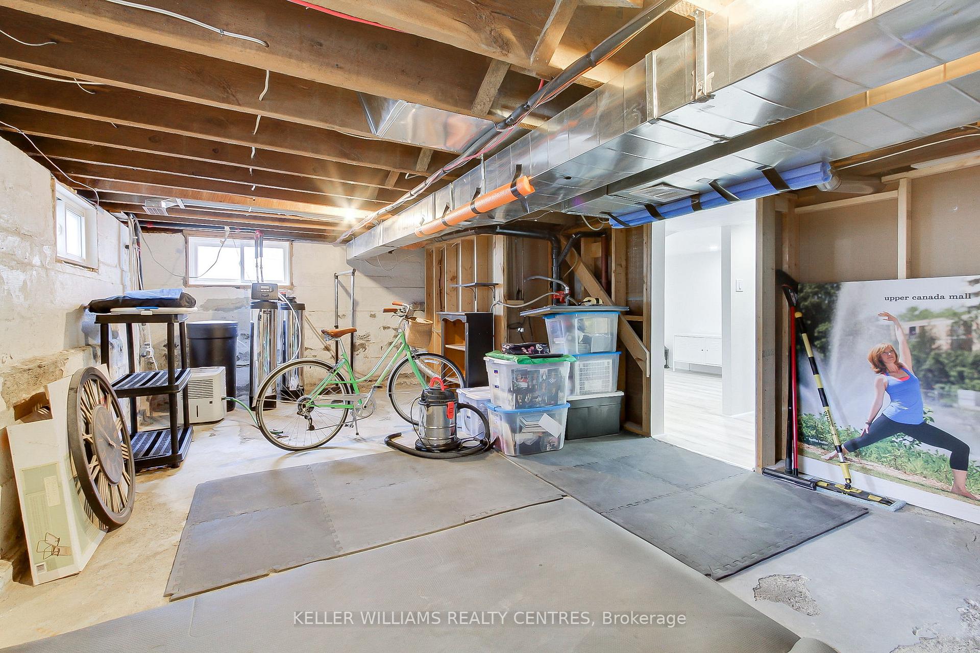 Photo 26 of 678 Crescent Road, Newmarket, Gorham-College Manor — HOMEH