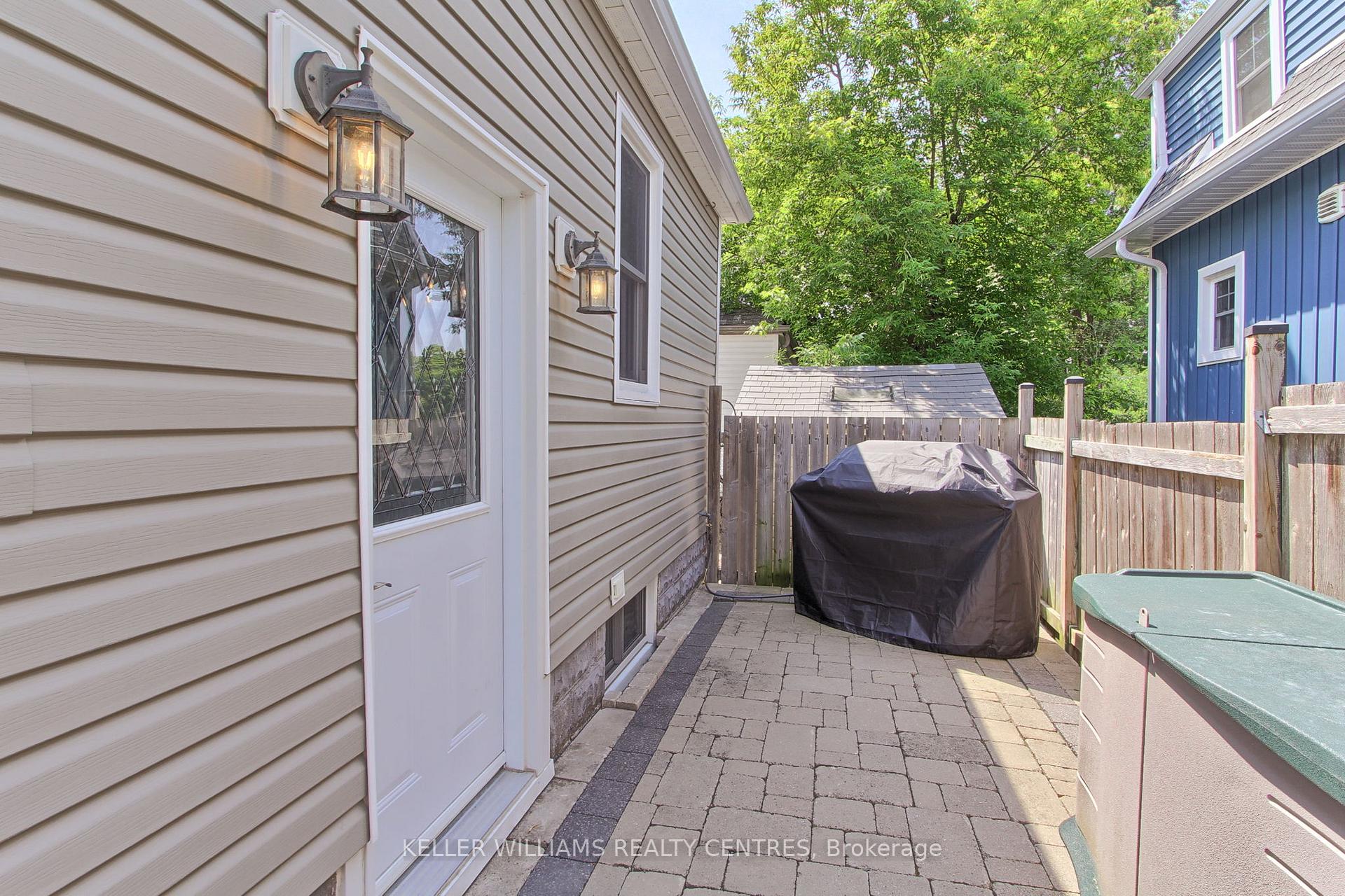 Photo 27 of 678 Crescent Road, Newmarket, Gorham-College Manor — HOMEH