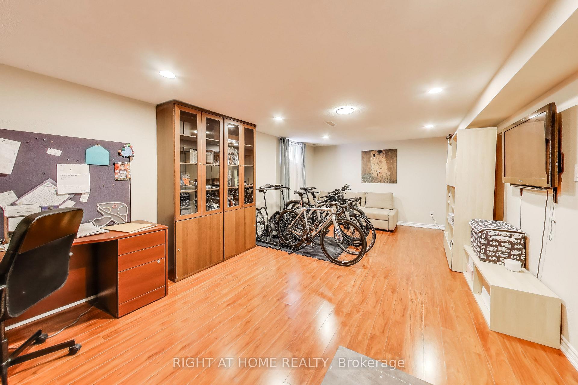 Photo 29 of 494 Meadows Boulevard, Mississauga, Rathwood — HOMEH