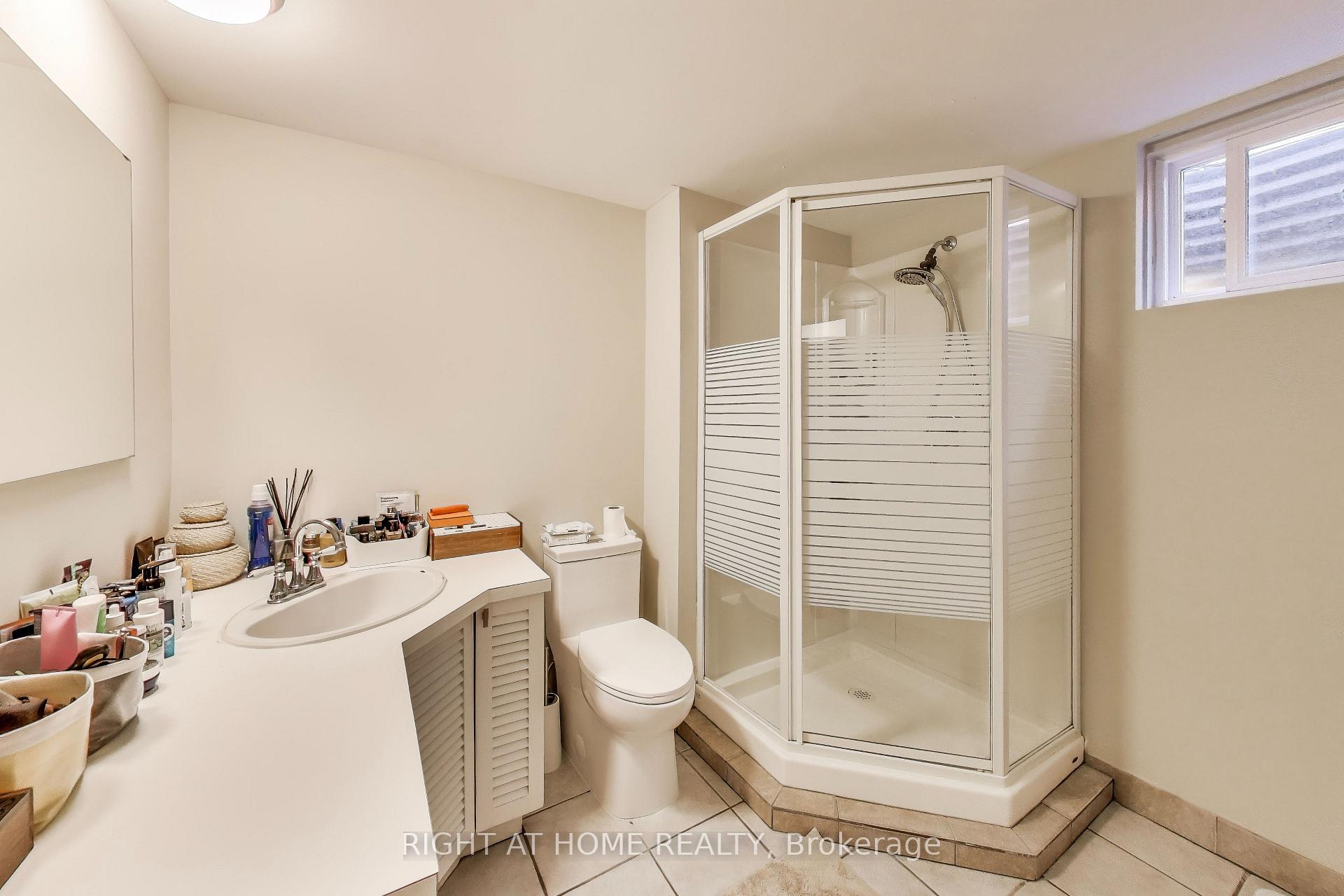 Photo 31 of 494 Meadows Boulevard, Mississauga, Rathwood — HOMEH