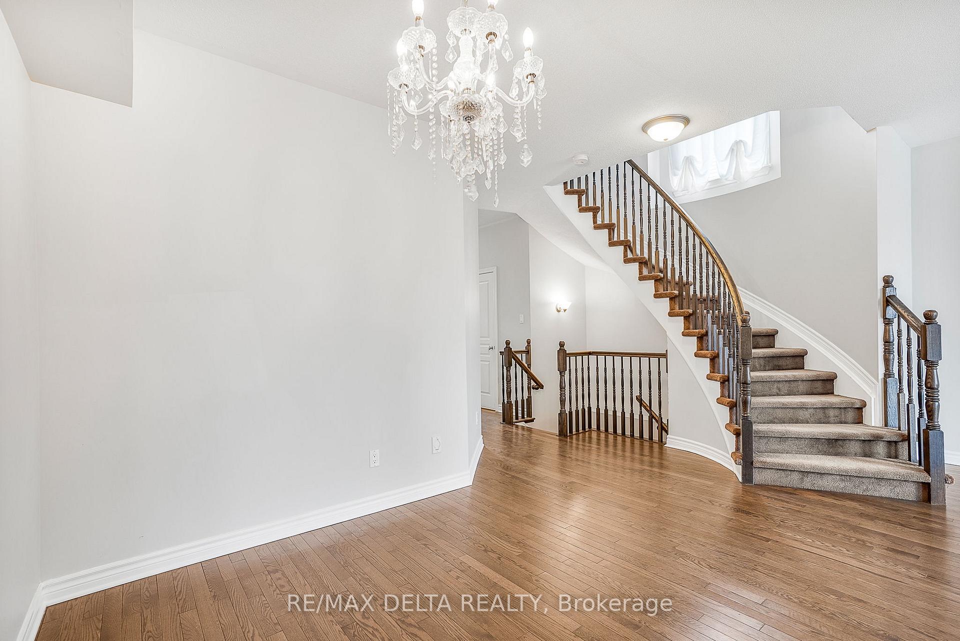Photo 6 of 1429 Comfrey Crescent, Ottawa, Notting Hill/Summerside — HOMEH