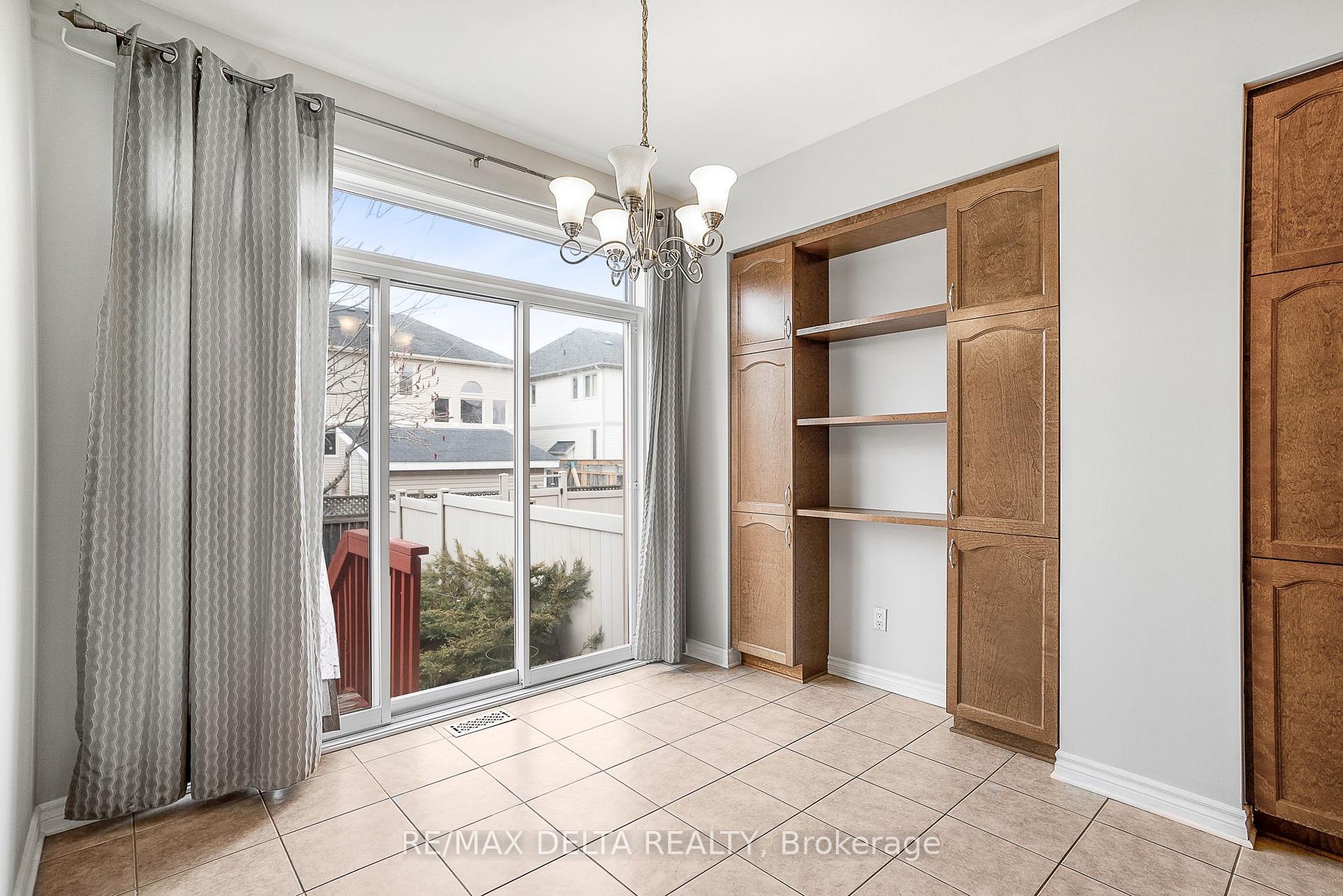 Photo 11 of 1429 Comfrey Crescent, Ottawa, Notting Hill/Summerside — HOMEH