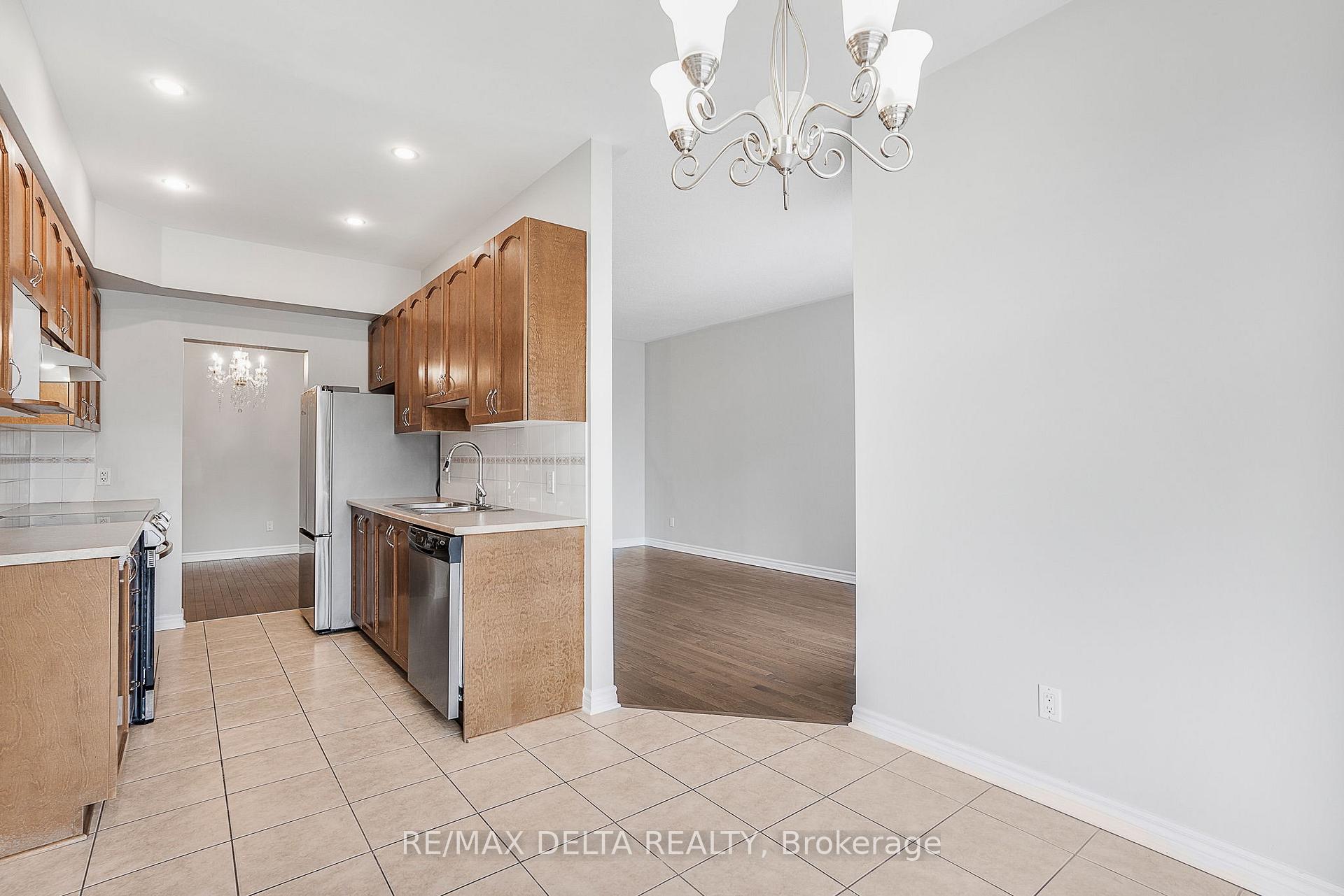 Photo 12 of 1429 Comfrey Crescent, Ottawa, Notting Hill/Summerside — HOMEH