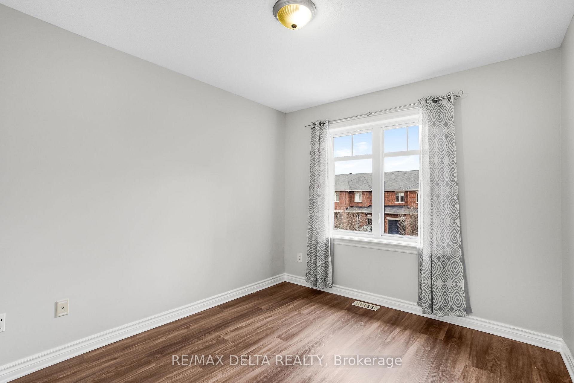 Photo 16 of 1429 Comfrey Crescent, Ottawa, Notting Hill/Summerside — HOMEH