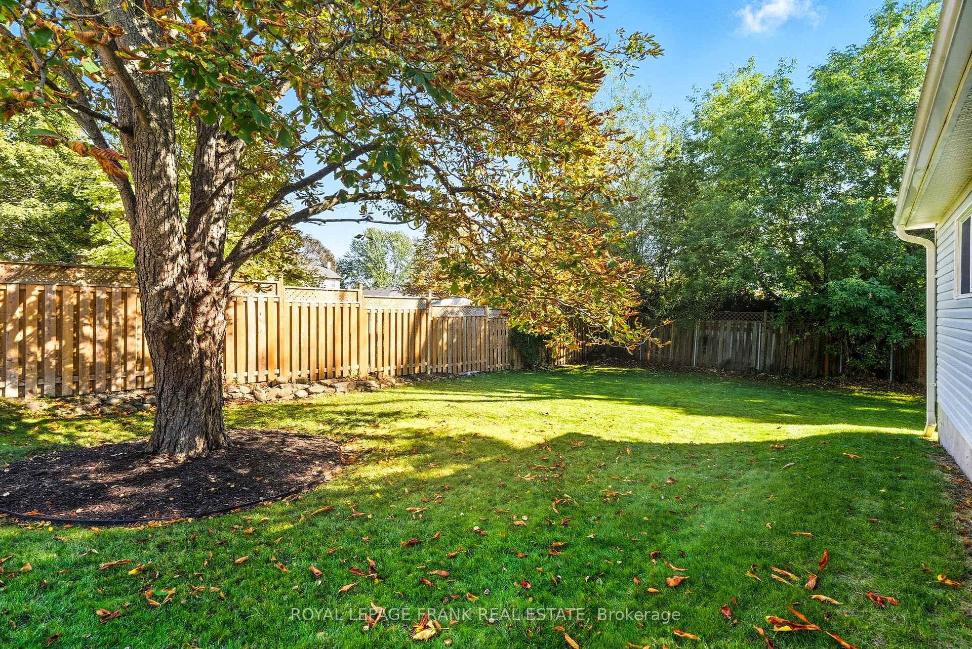 Photo 7 of 131 Jones Avenue, Oshawa, Centennial — HOMEH