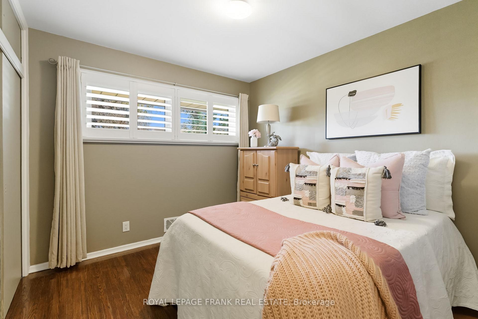 Photo 23 of 131 Jones Avenue, Oshawa, Centennial — HOMEH