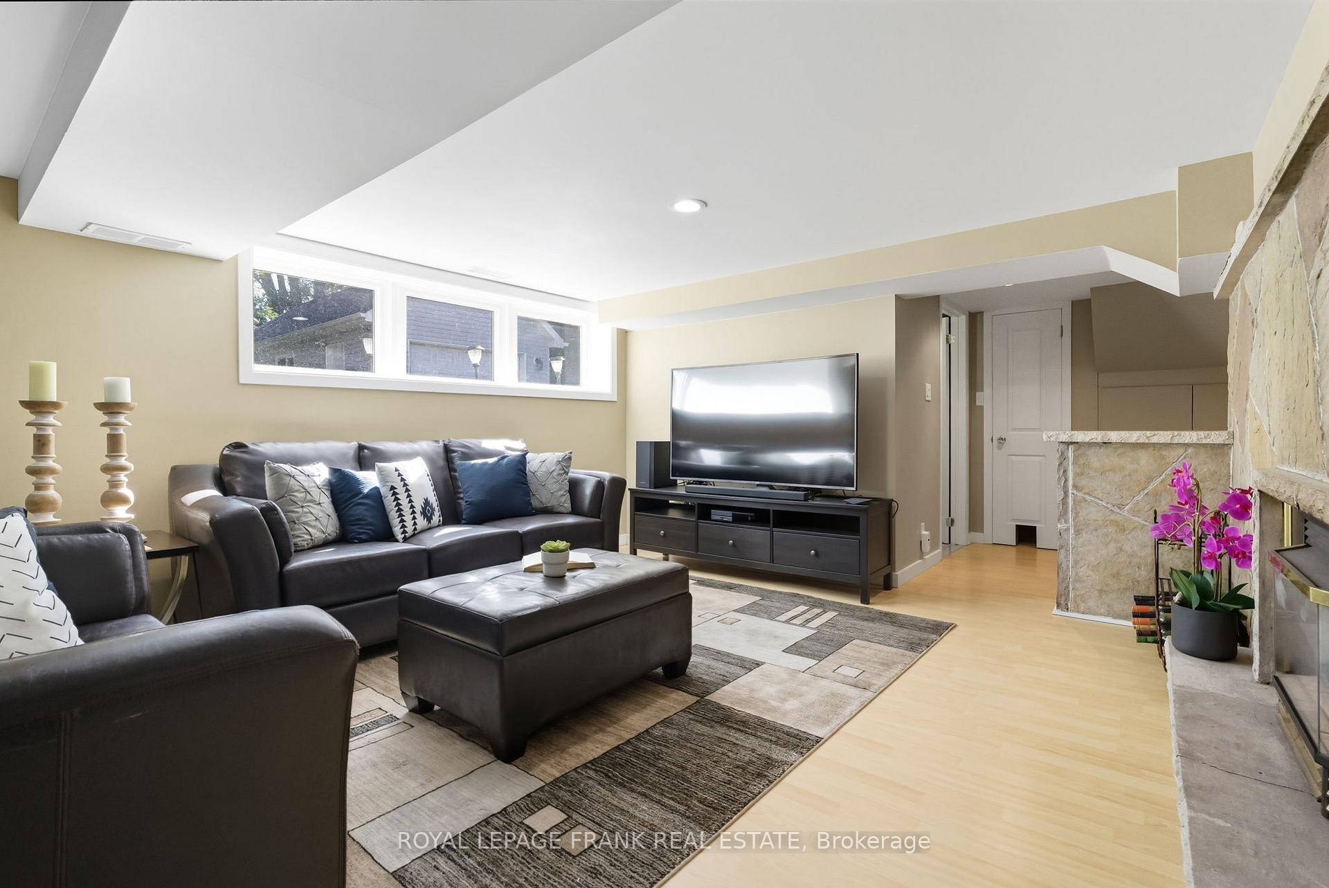 Photo 28 of 131 Jones Avenue, Oshawa, Centennial — HOMEH