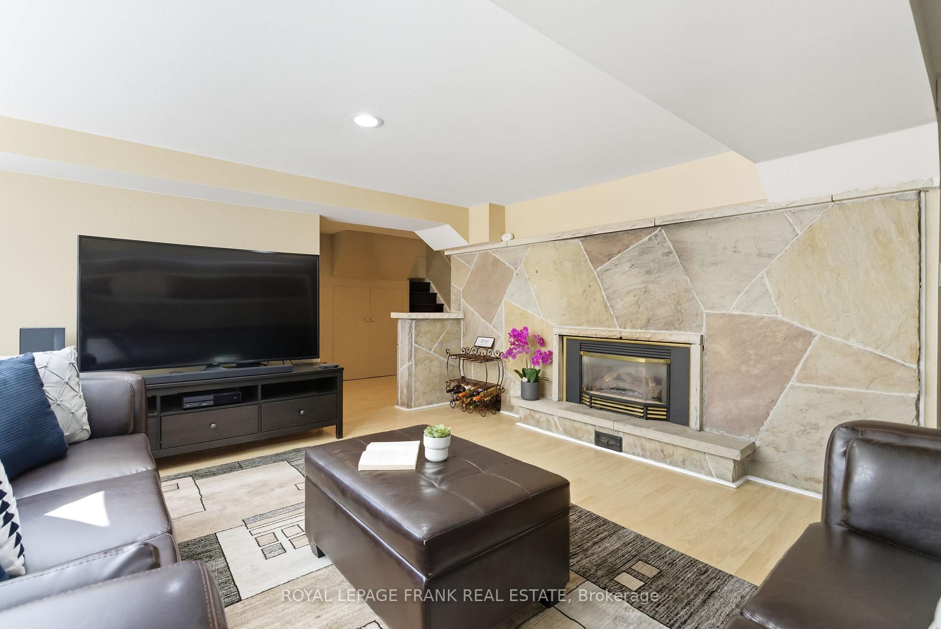 Photo 29 of 131 Jones Avenue, Oshawa, Centennial — HOMEH