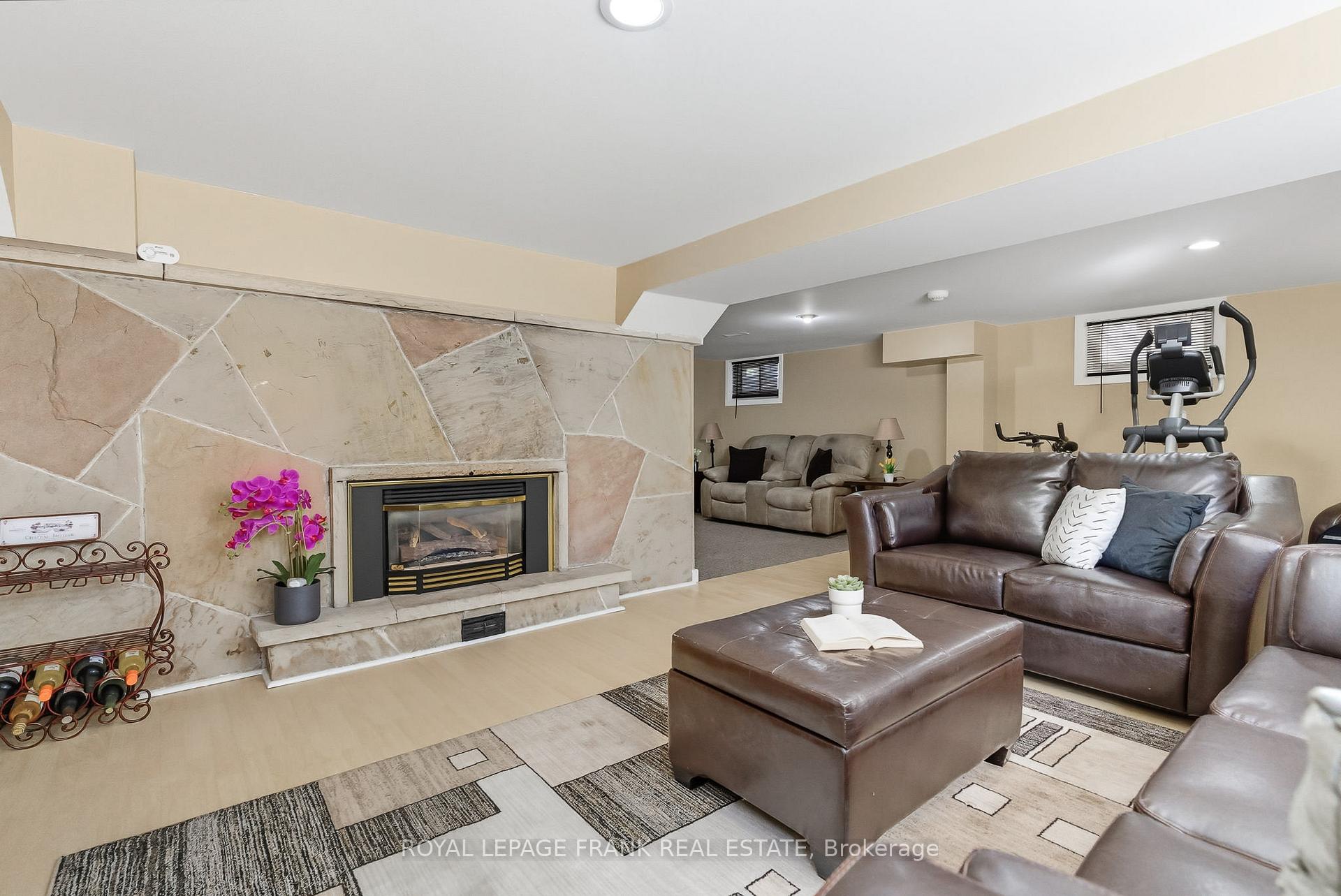 Photo 33 of 131 Jones Avenue, Oshawa, Centennial — HOMEH