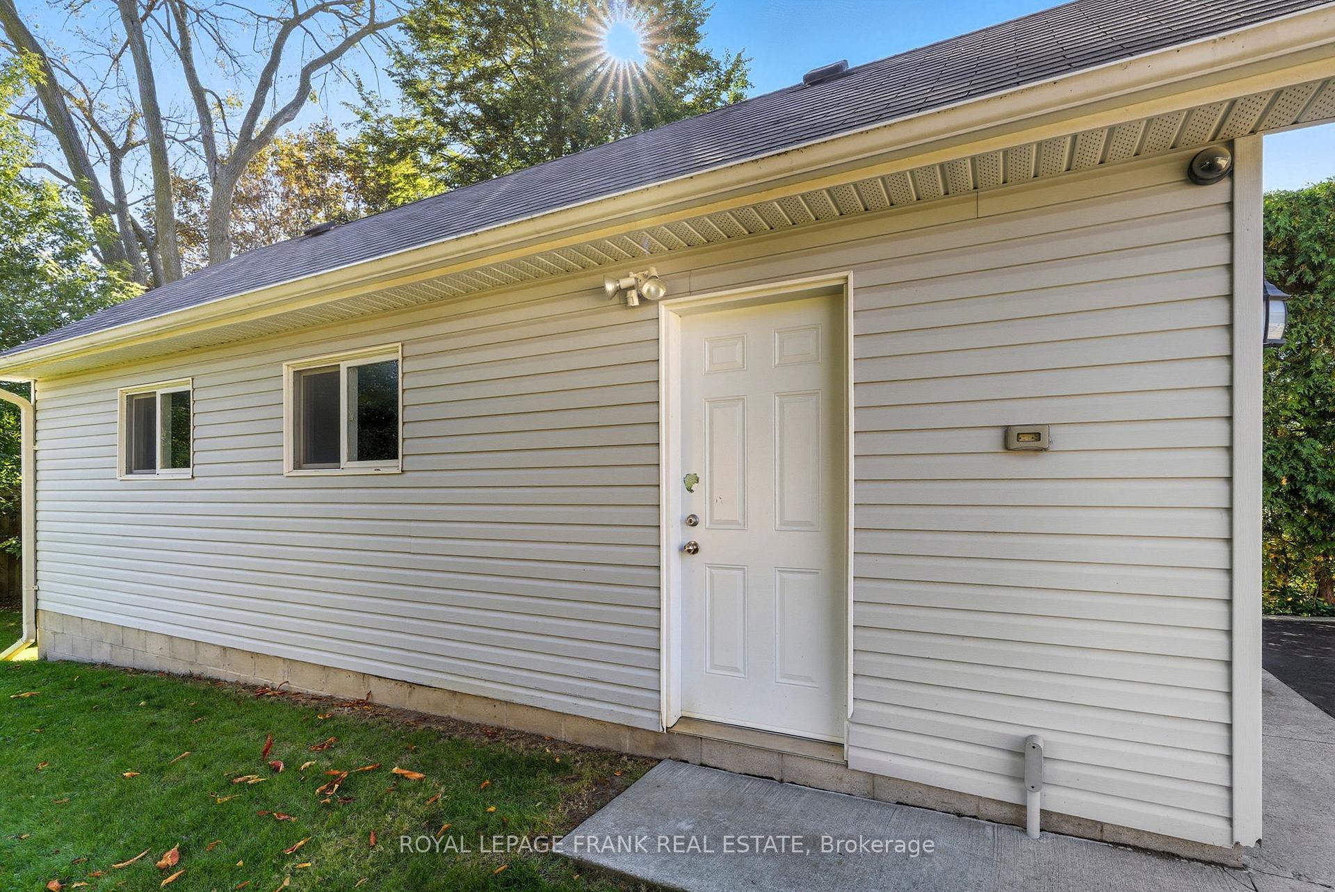 Photo 41 of 131 Jones Avenue, Oshawa, Centennial — HOMEH