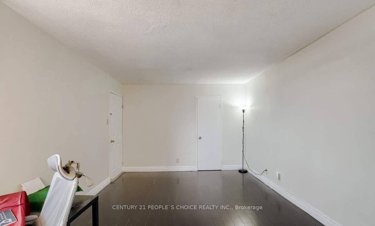 Photo 14 of Unit 411, 41 Markbrook Lane, Etobicoke, Mount Olive-Silverstone-Jamestown — HOMEH