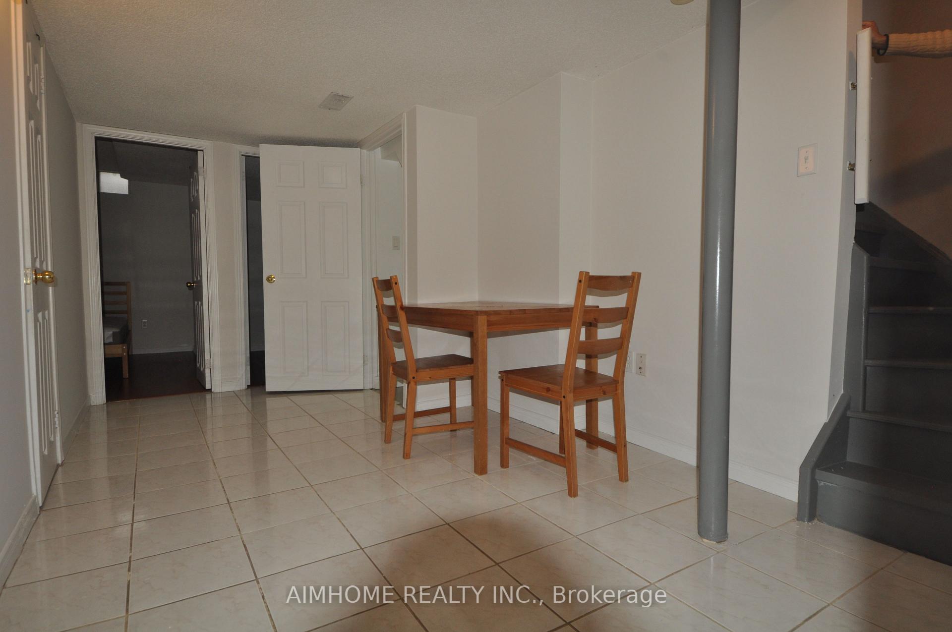 Photo 3 of 175 Milliken Meadows Drive, Markham, Milliken Mills West — HOMEH