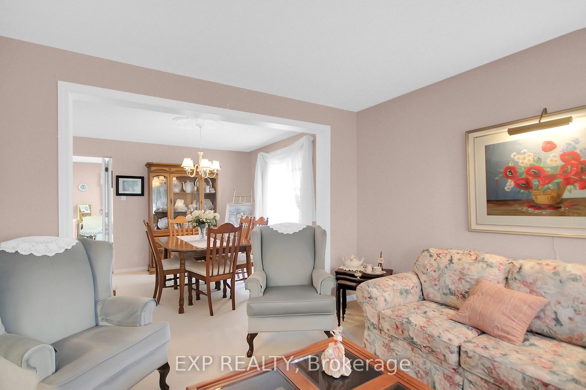 Photo 6 of 2104 Gardenway Drive, Ottawa, Fallingbrook/Gardenway South — HOMEH