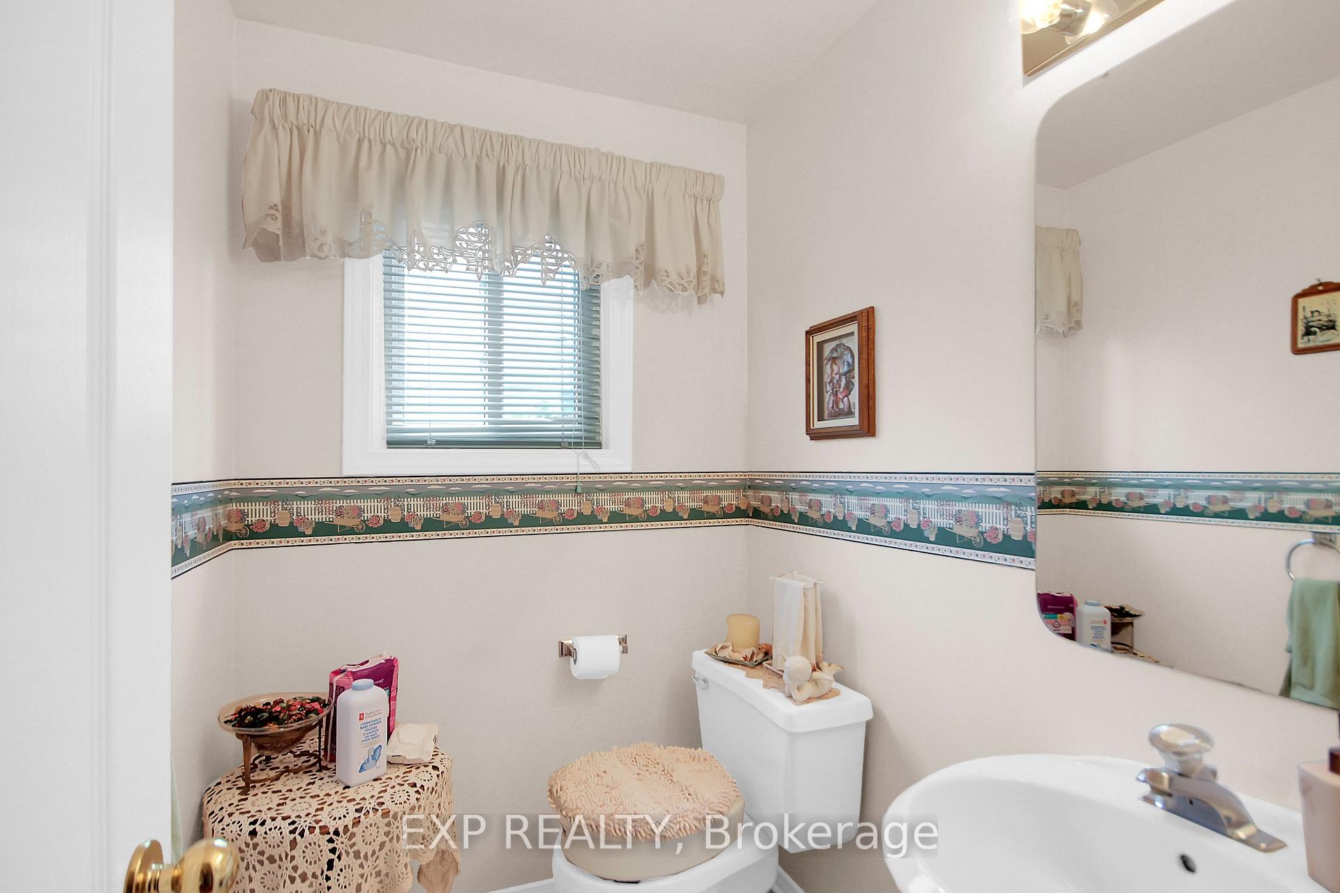 Photo 11 of 2104 Gardenway Drive, Ottawa, Fallingbrook/Gardenway South — HOMEH