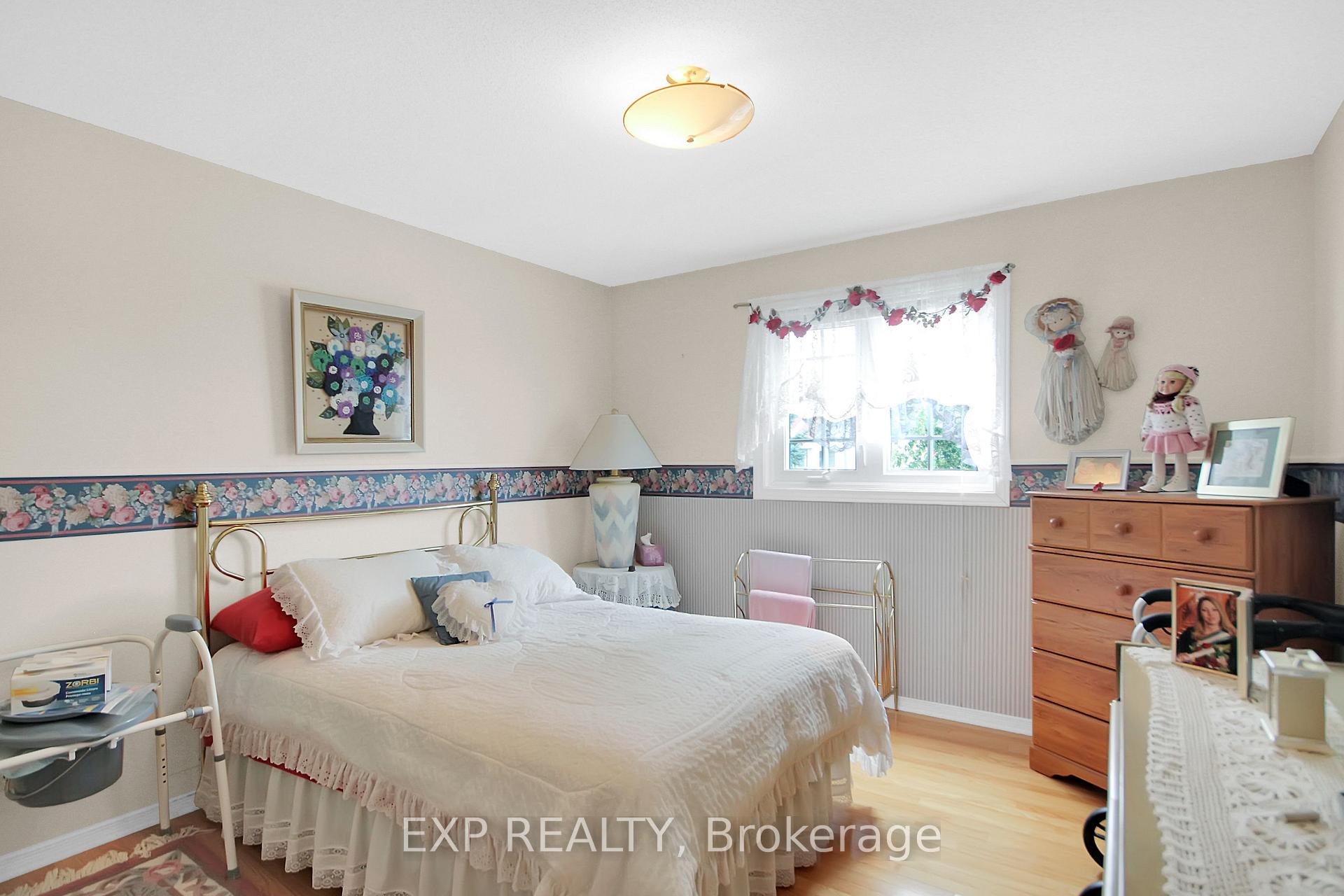 Photo 13 of 2104 Gardenway Drive, Ottawa, Fallingbrook/Gardenway South — HOMEH