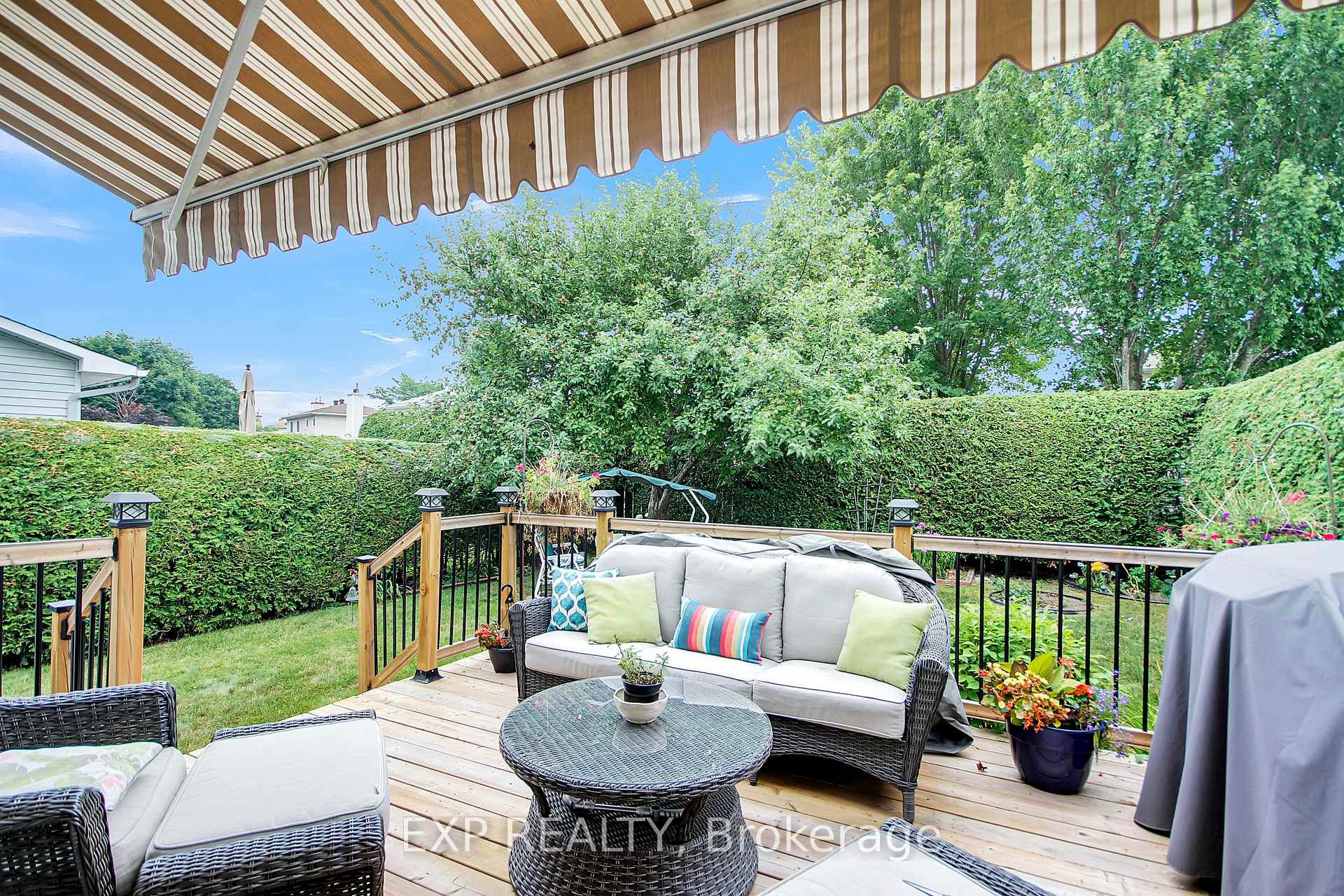 Photo 19 of 2104 Gardenway Drive, Ottawa, Fallingbrook/Gardenway South — HOMEH