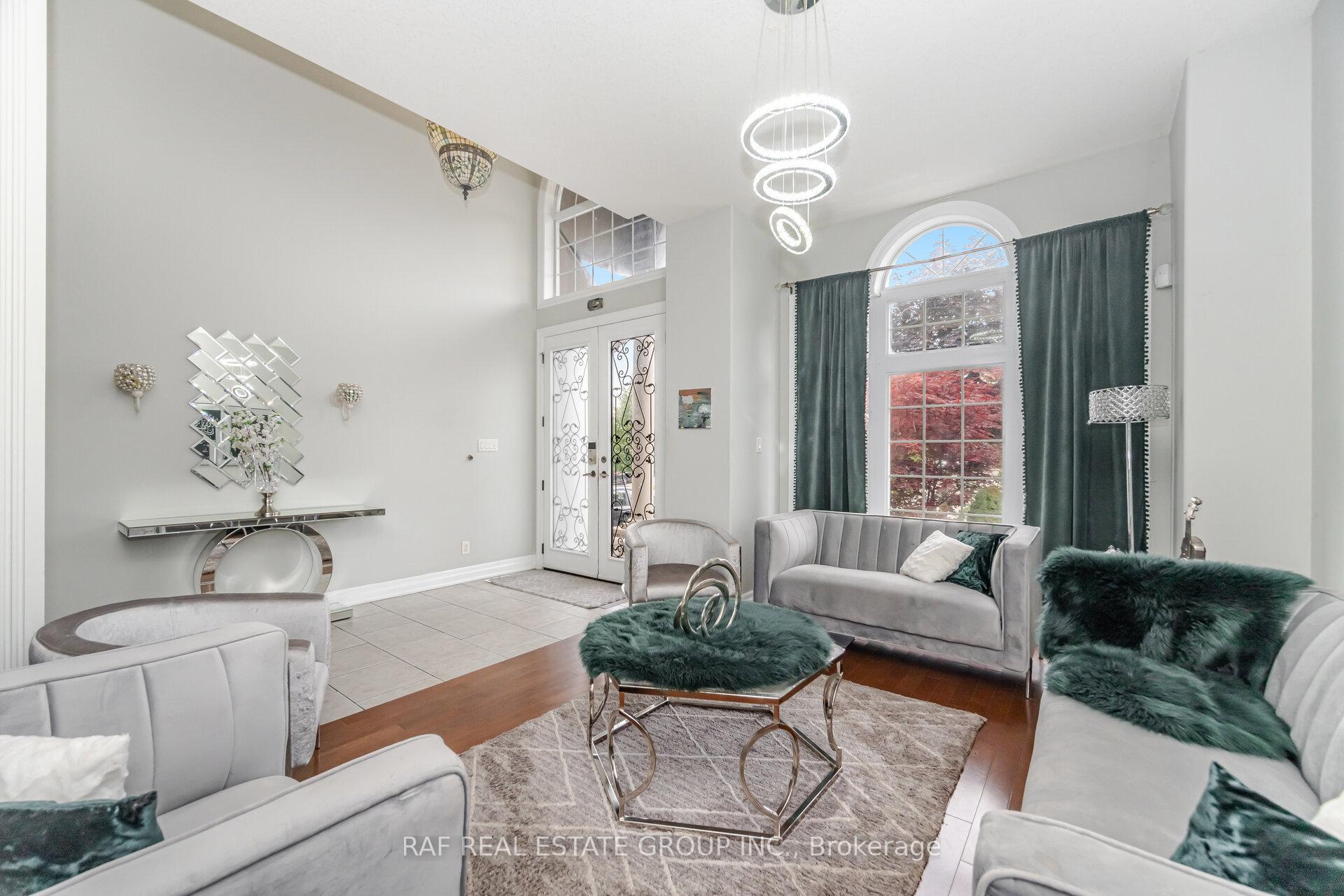 Photo 12 of 7798 Spring Blossom Drive, Niagara Falls, Ascot — HOMEH