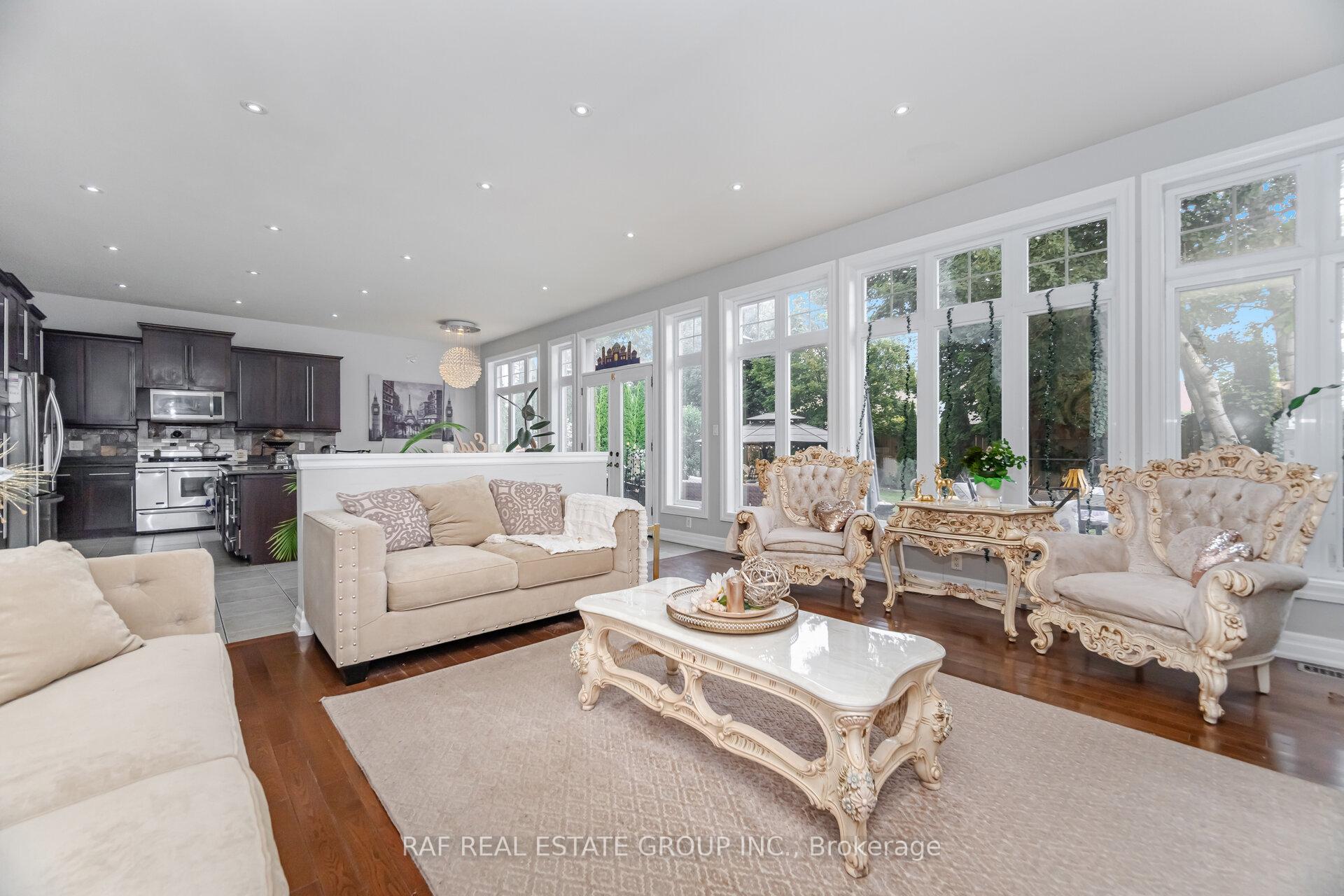 Photo 17 of 7798 Spring Blossom Drive, Niagara Falls, Ascot — HOMEH