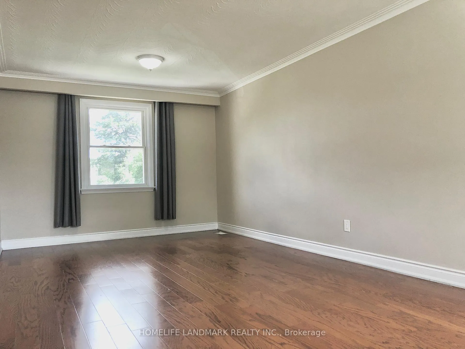Photo 2 of Unit Main, 529 Third Line, Oakville, West — HOMEH
