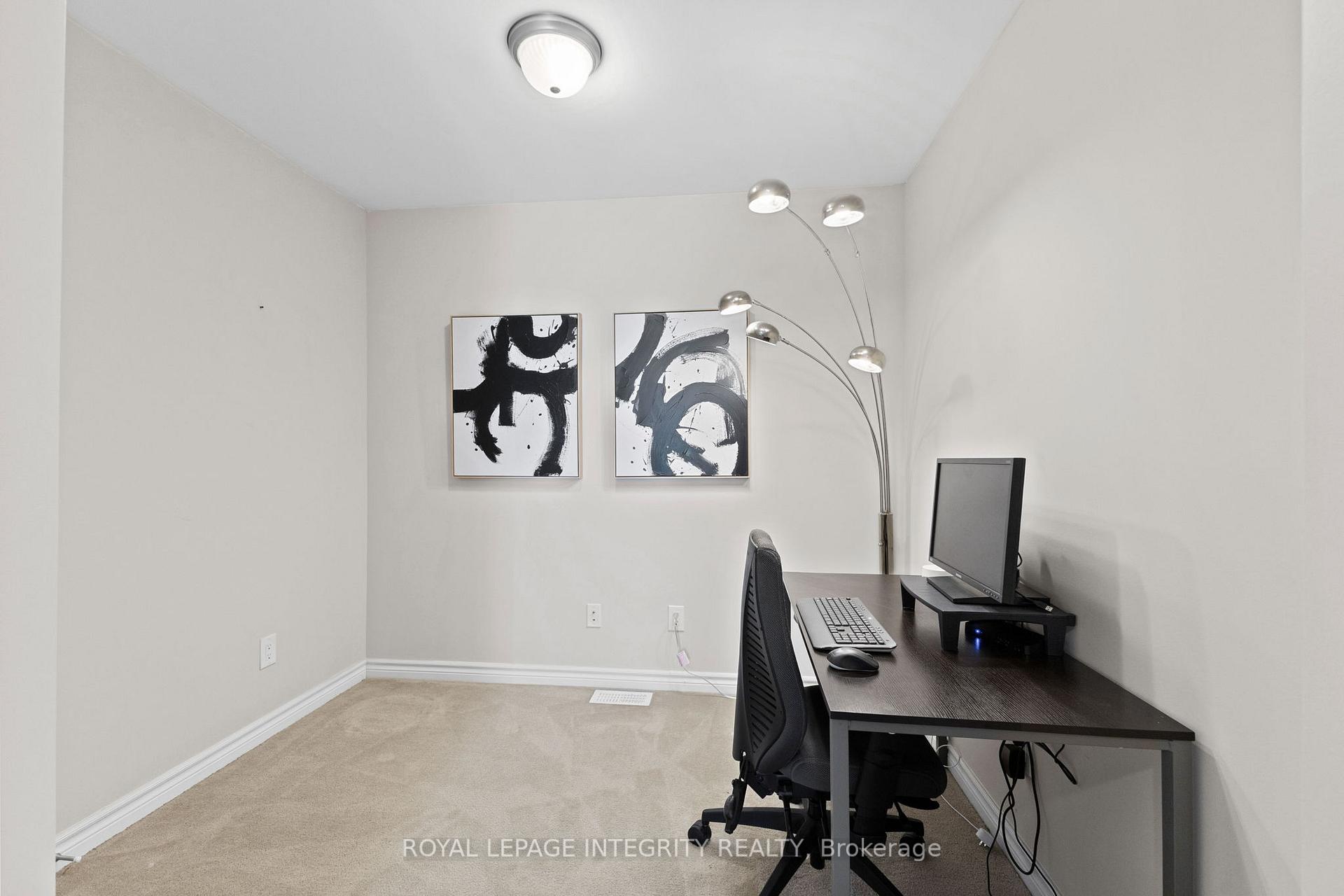 Photo 4 of 611 Compass Street, Ottawa, Mer Bleue/Bradley Estates/Anderson Park — HOMEH