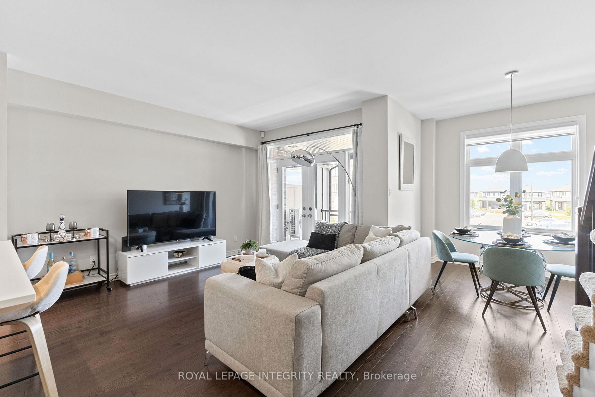 Photo 11 of 611 Compass Street, Ottawa, Mer Bleue/Bradley Estates/Anderson Park — HOMEH