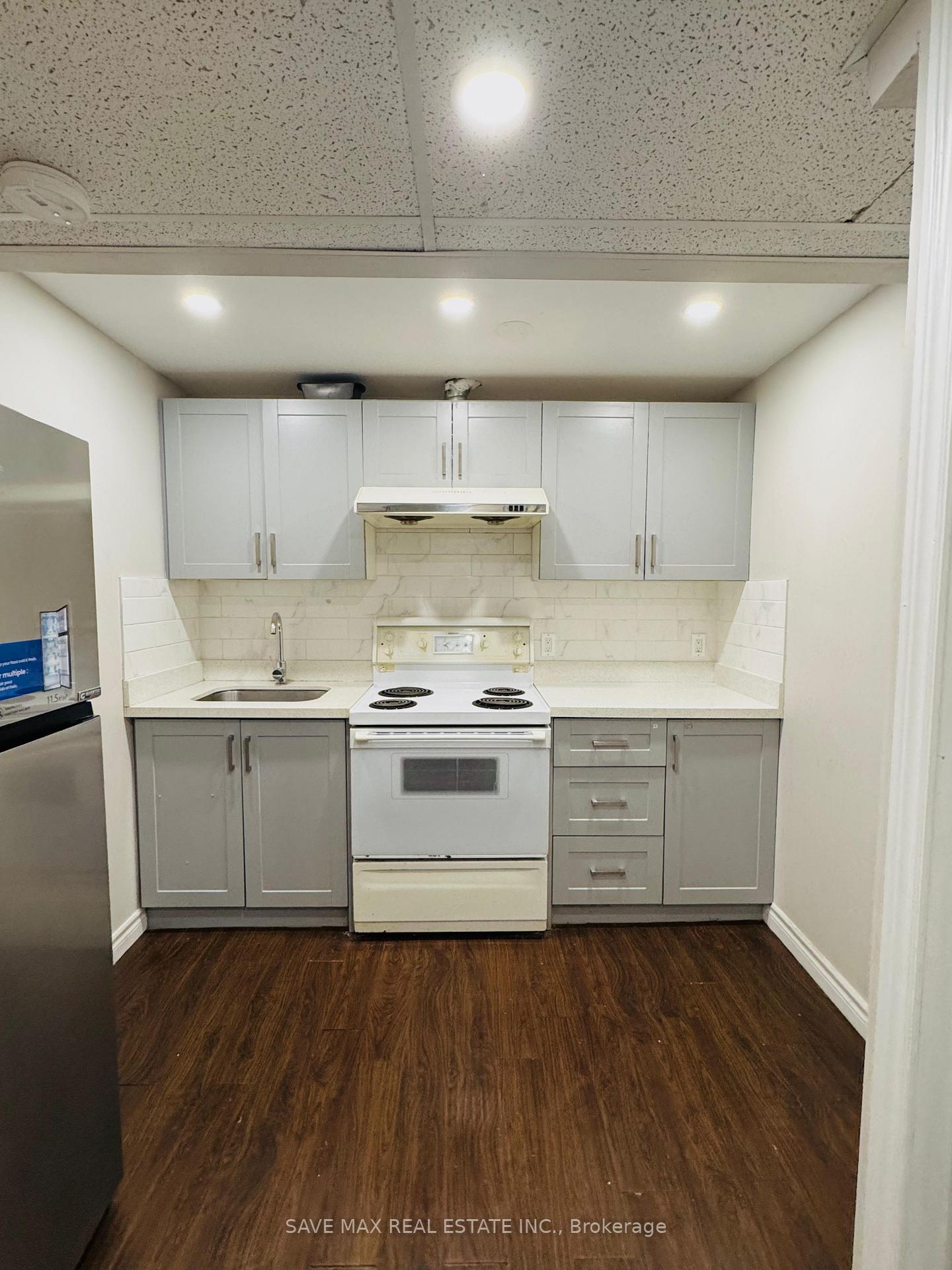 Photo 3 of Unit Bsmnt, 246 Doubtfire Crescent, Markham, Middlefield — HOMEH