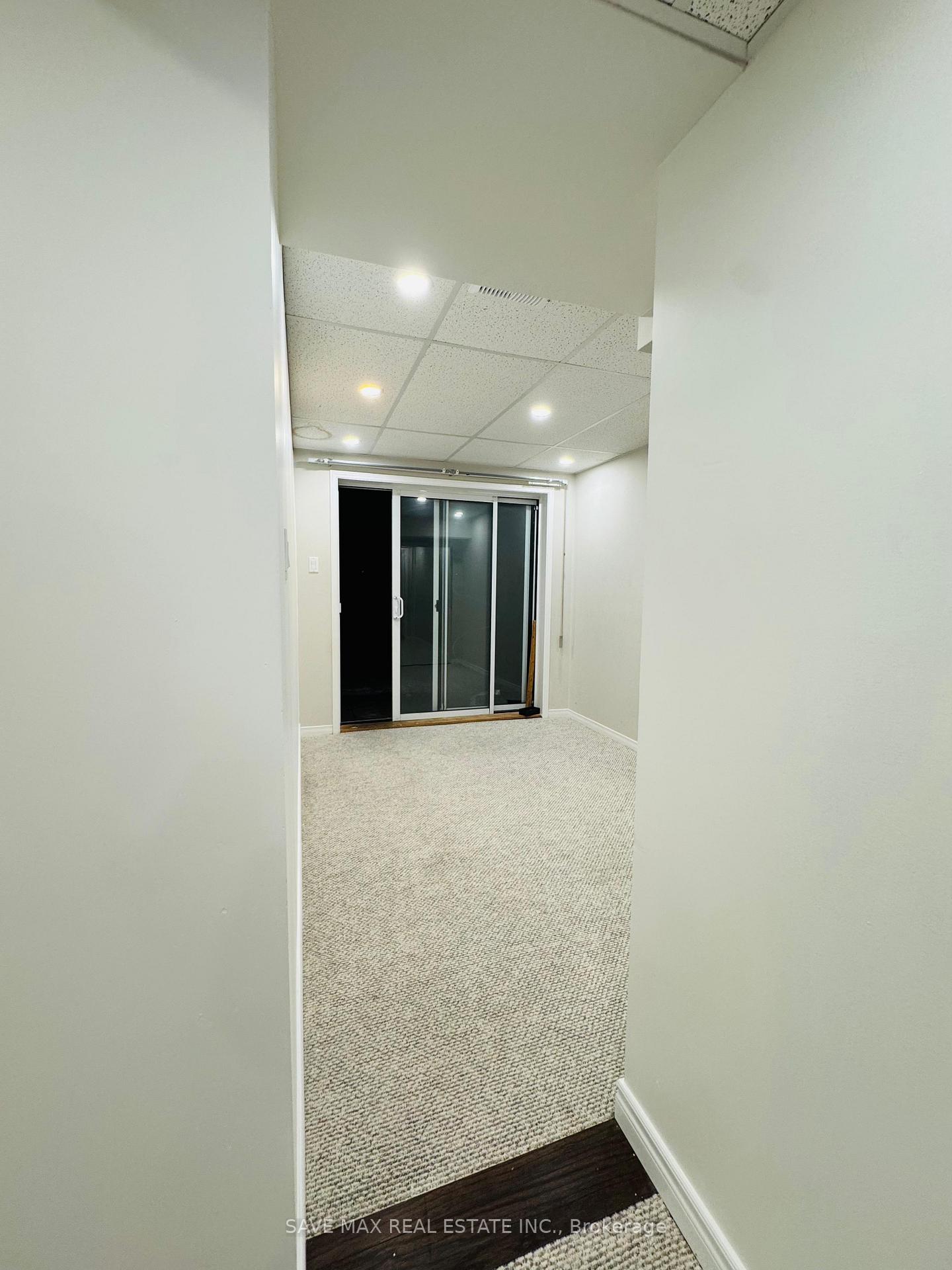 Photo 5 of Unit Bsmnt, 246 Doubtfire Crescent, Markham, Middlefield — HOMEH